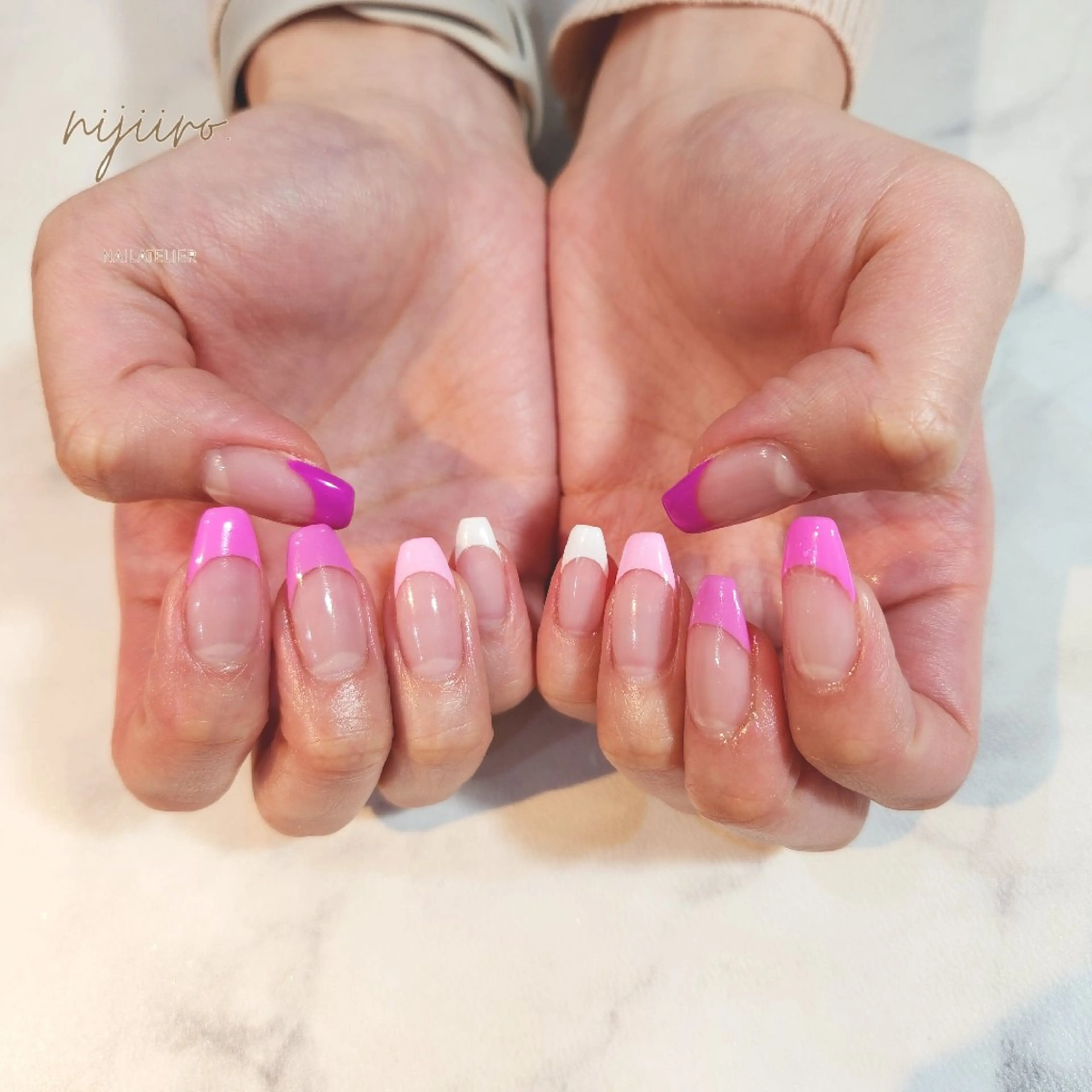 ネイル ハンドネイル nailatelier nijiiro.所属・nijiiro🌈 サトウのネイルデザイン