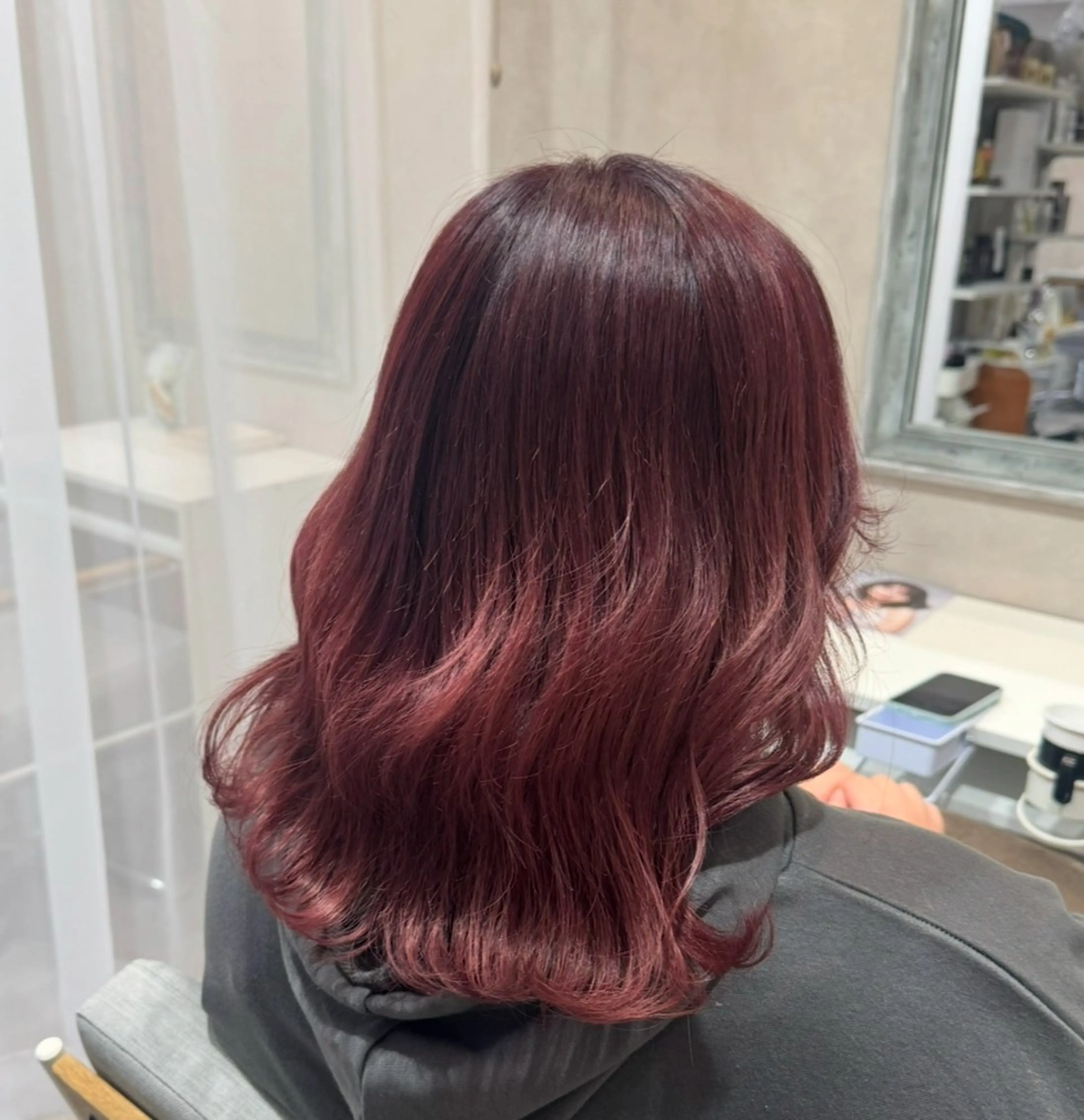 ミディアム カラー ブリーチ ピンクカラー カット ヘアカラー トリートメント 艶髪/白髪ぼかし ヘッドスパ/大野結菜のヘアスタイル