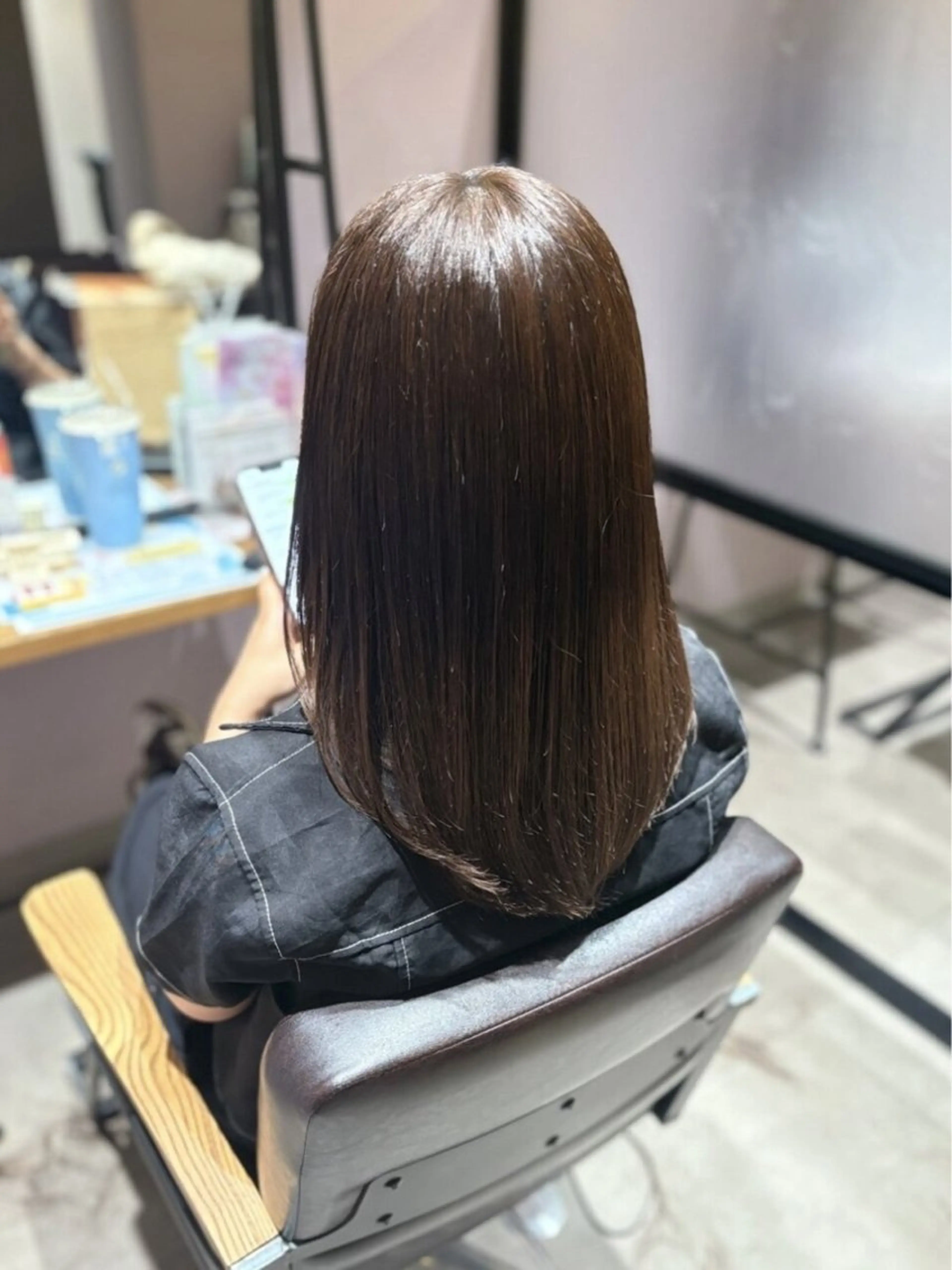 カラー 西原 愛紗のヘアスタイル