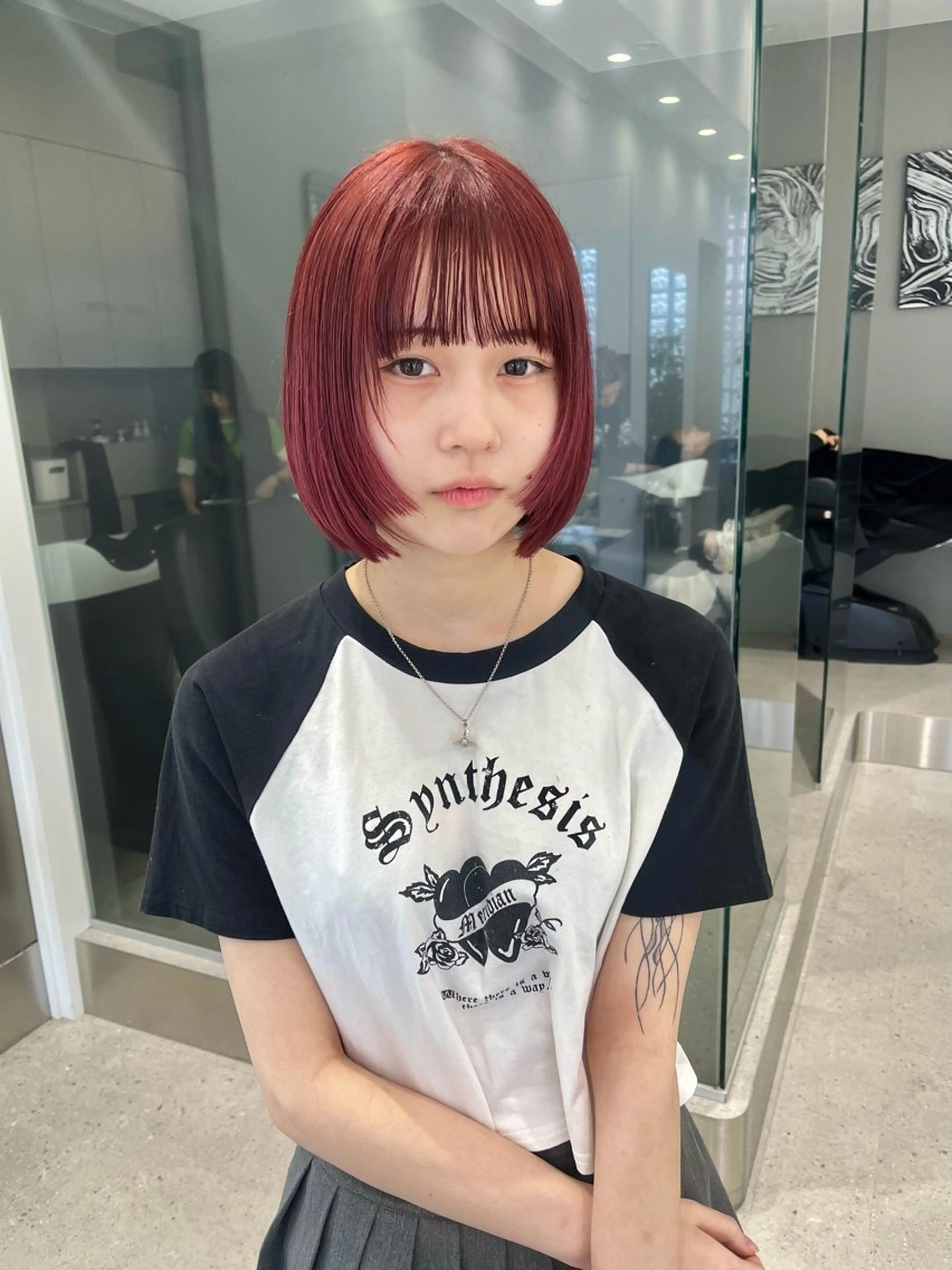 ミディアム カラー レッドカラー iLi所属・iLi 《イリ》のヘアスタイル