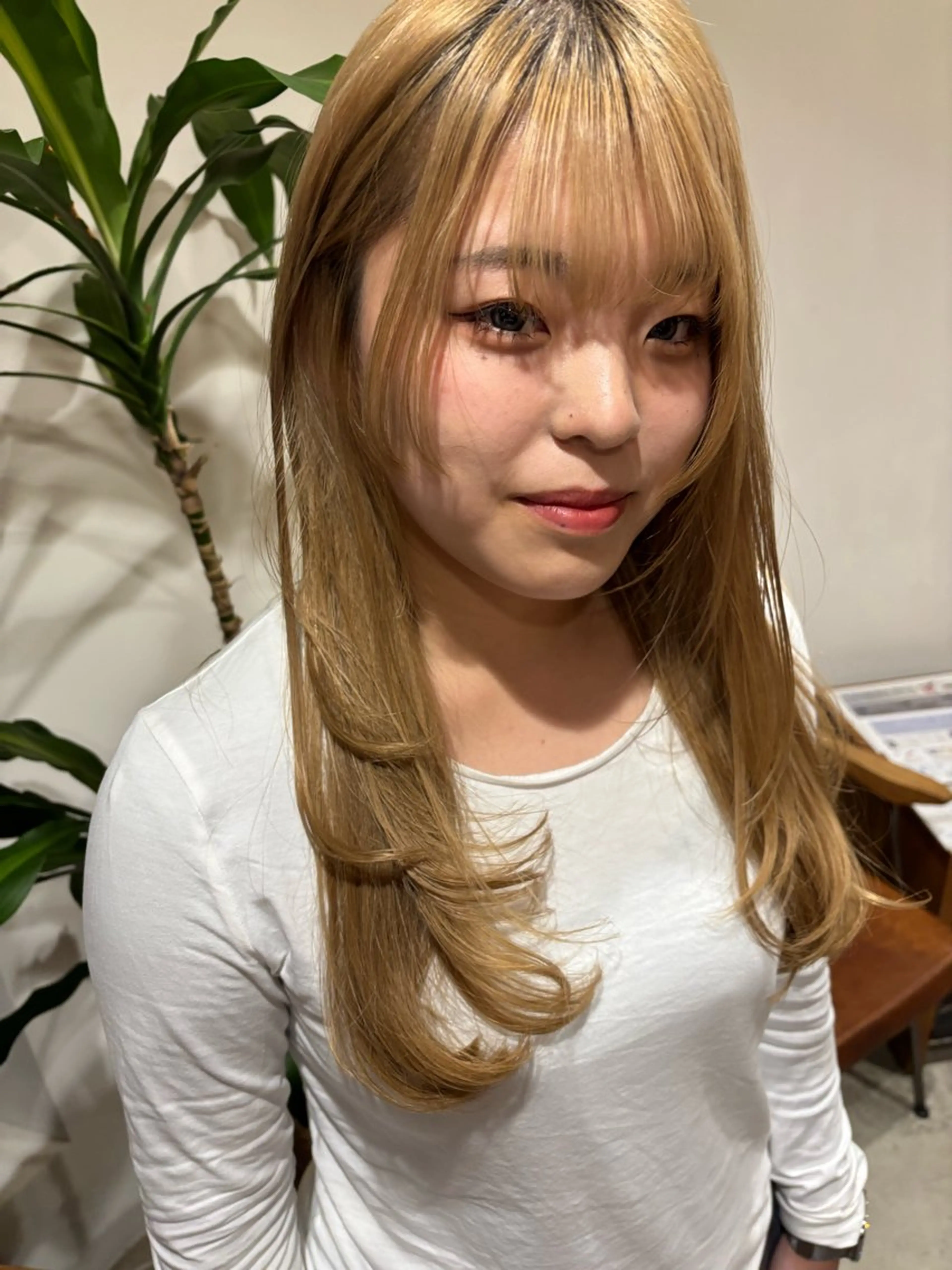 ロング 顔まわりレイヤー レイヤーカット カット 梅田美容室/カット /Maoのヘアスタイル