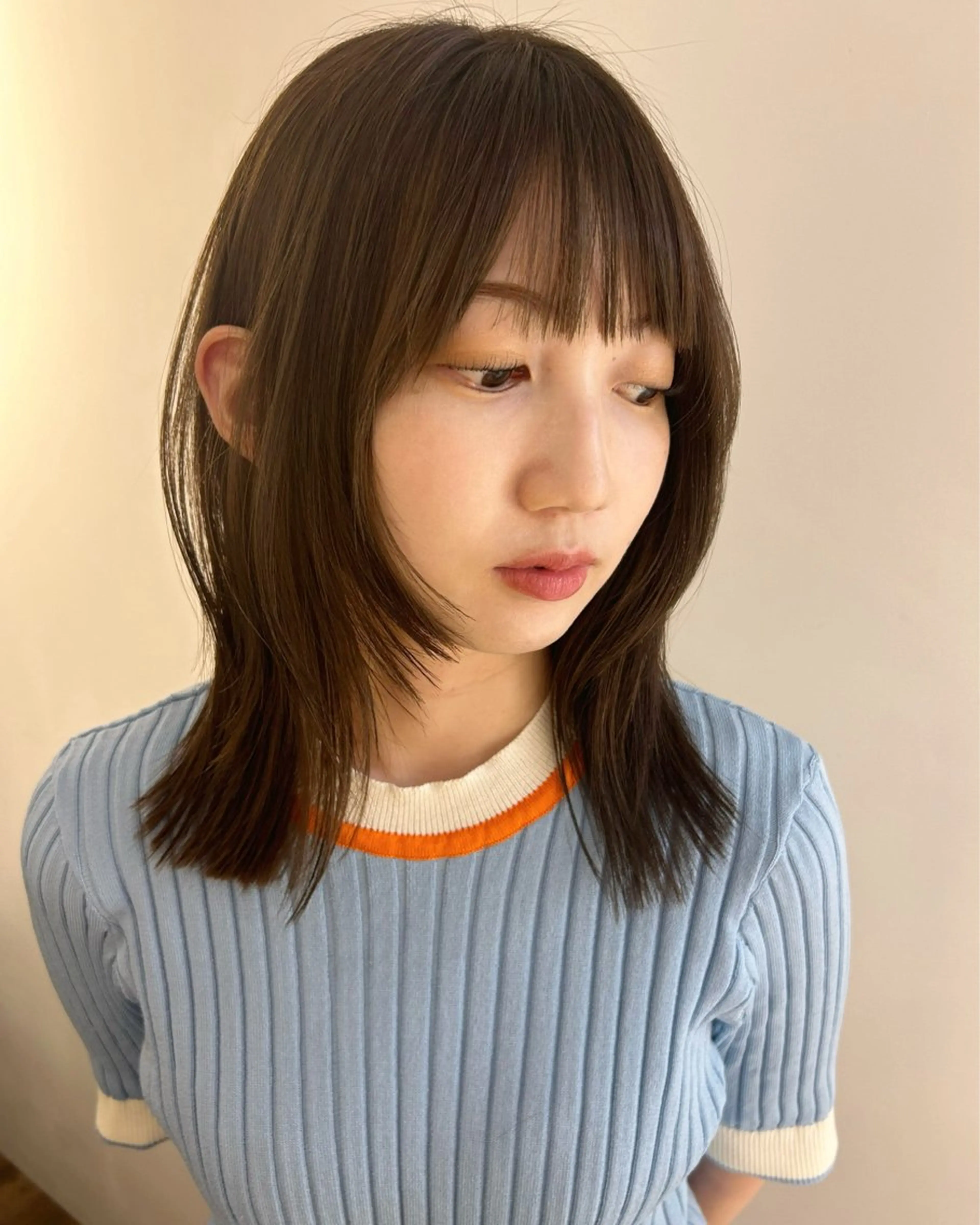 ミディアム 顔まわりレイヤー レイヤーカット Ata.所属・kubo nozomiのヘアスタイル