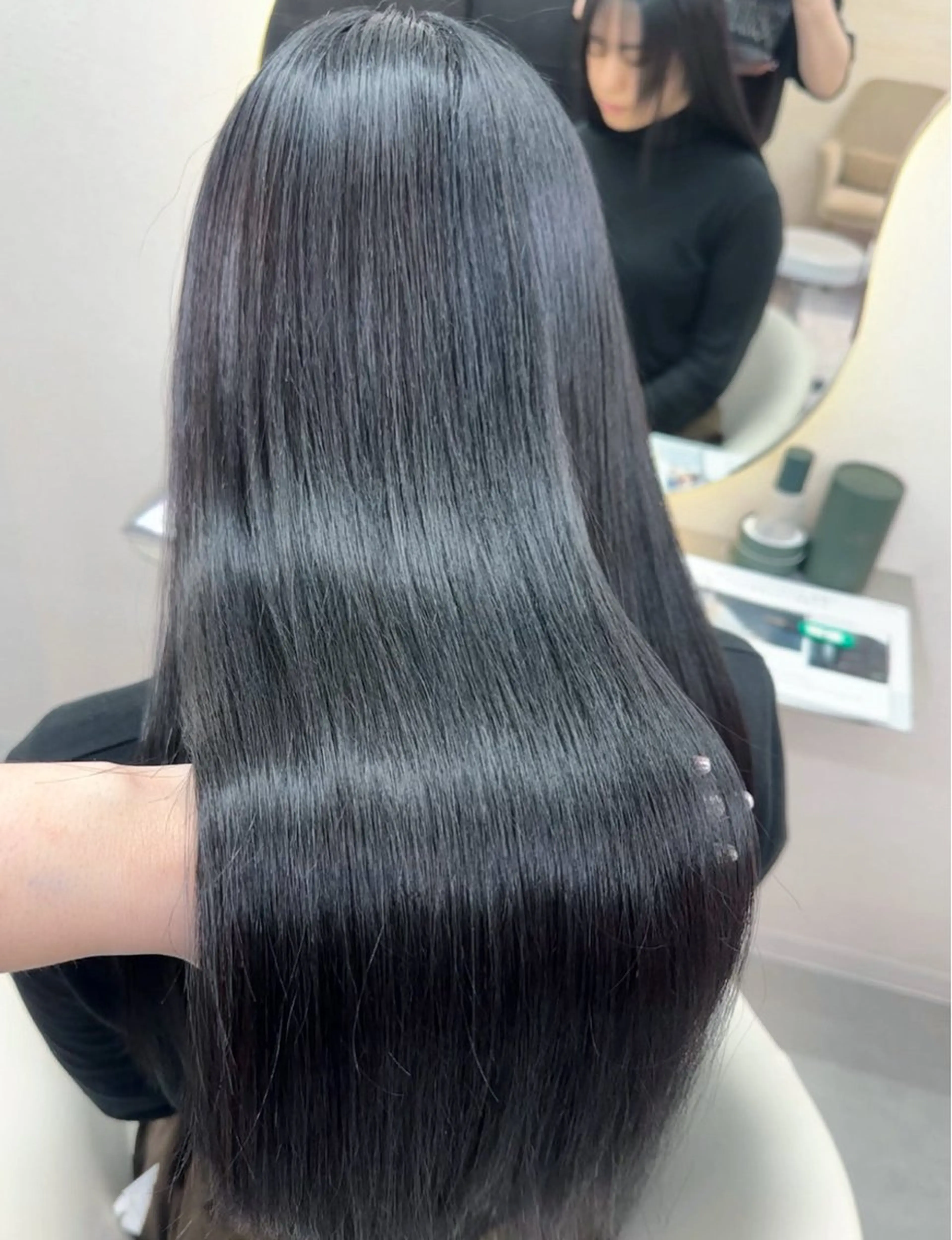 セミロング カラー ヘアアレンジ ヘアカラー 🖤kana/艶髪/ 韓国風暗髪カラー🖤のヘアスタイル