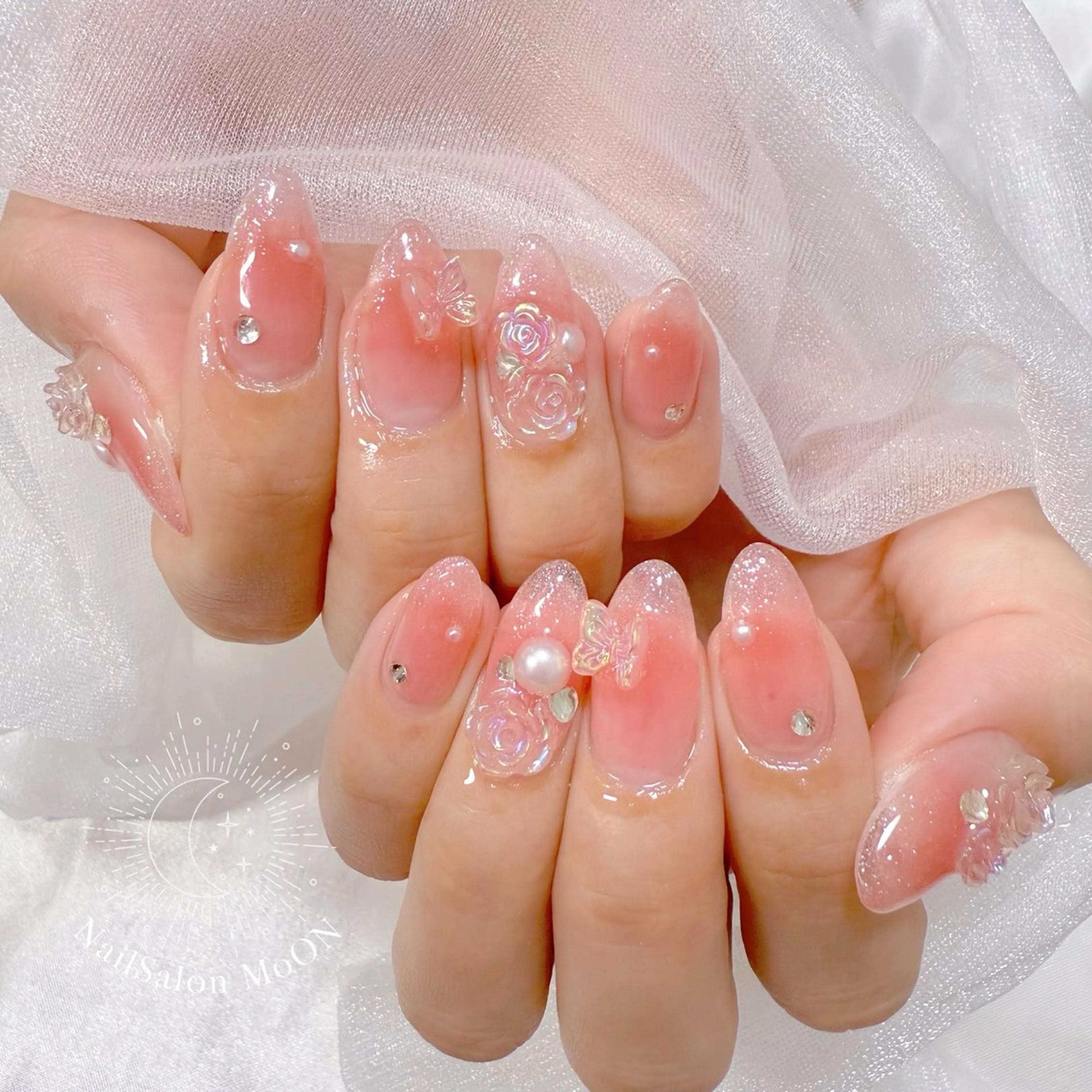 ネイル MoON...❤︎ MeGuのネイルデザイン