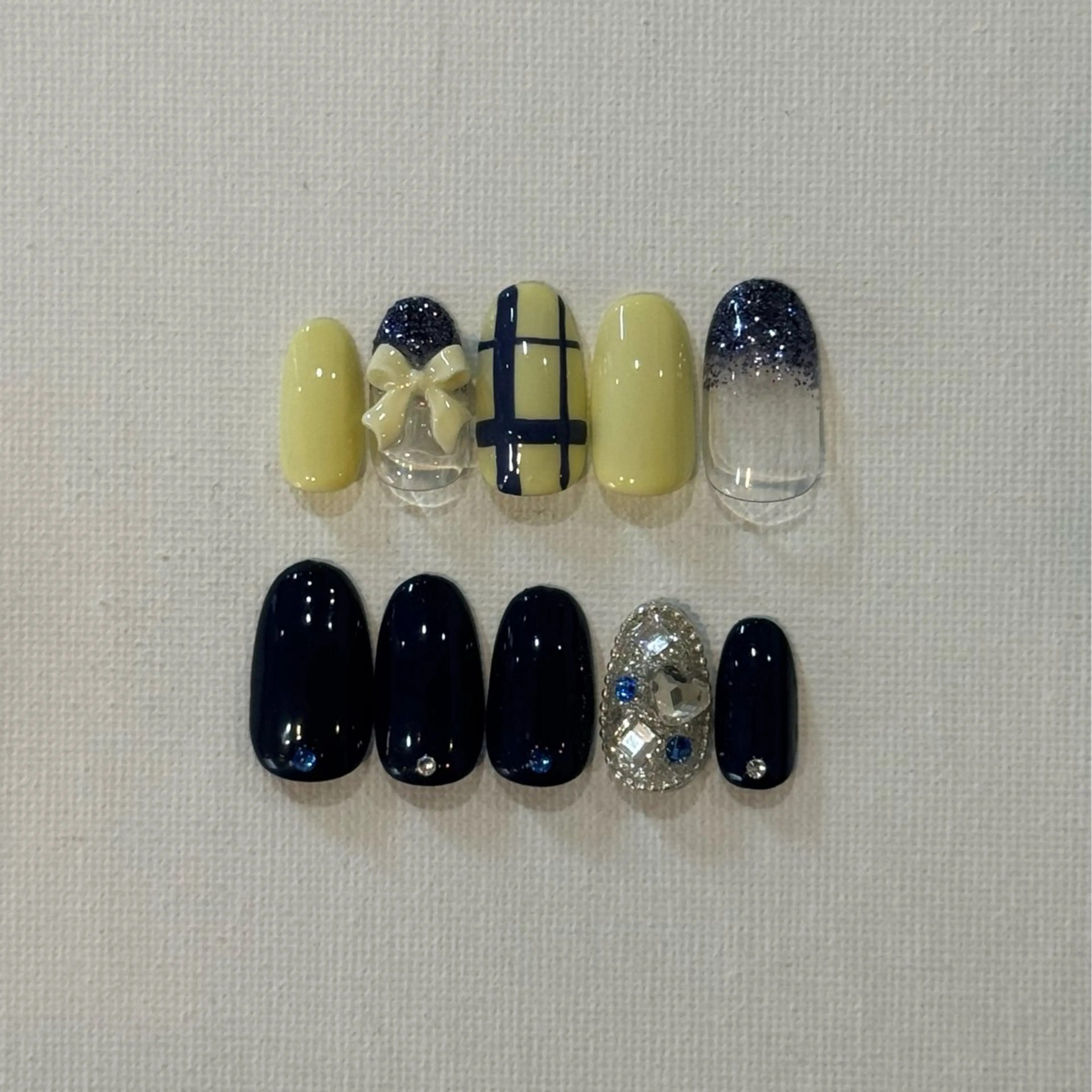 ネイル ハンドネイル pro.M yuno 🐈⬛のネイルデザイン