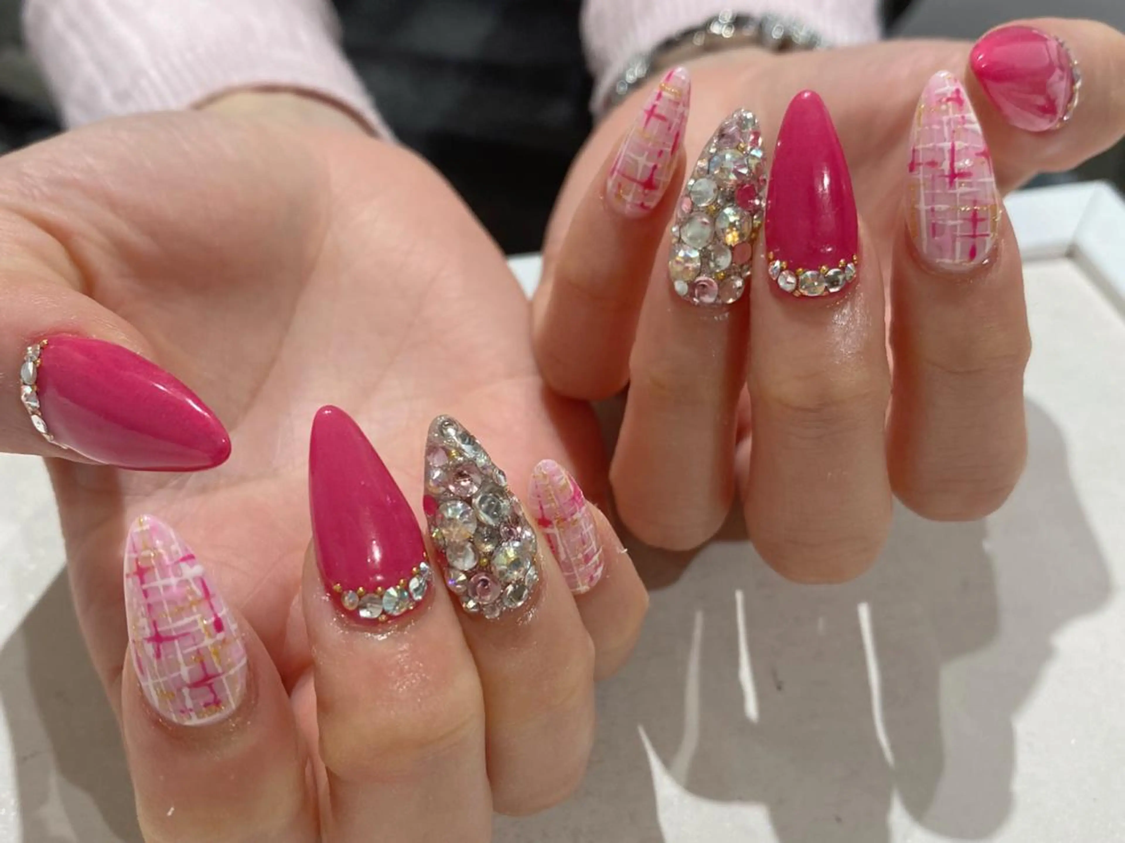 セミロング ハンドネイル Nail  R💫 naoのネイルデザイン