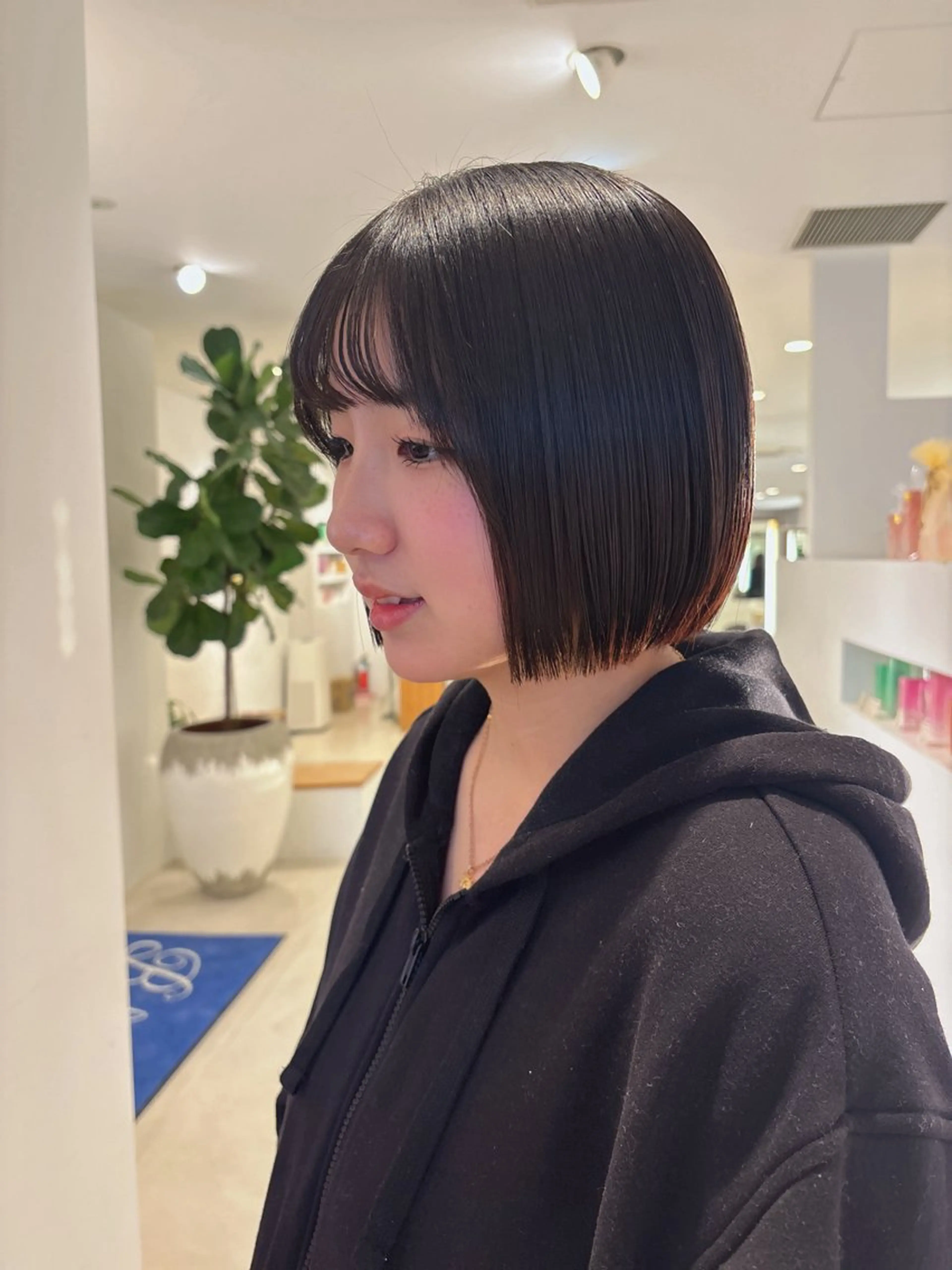 セミロング 🎀調布仙川透明感オ リーブカラー干莉🎀のヘアスタイル