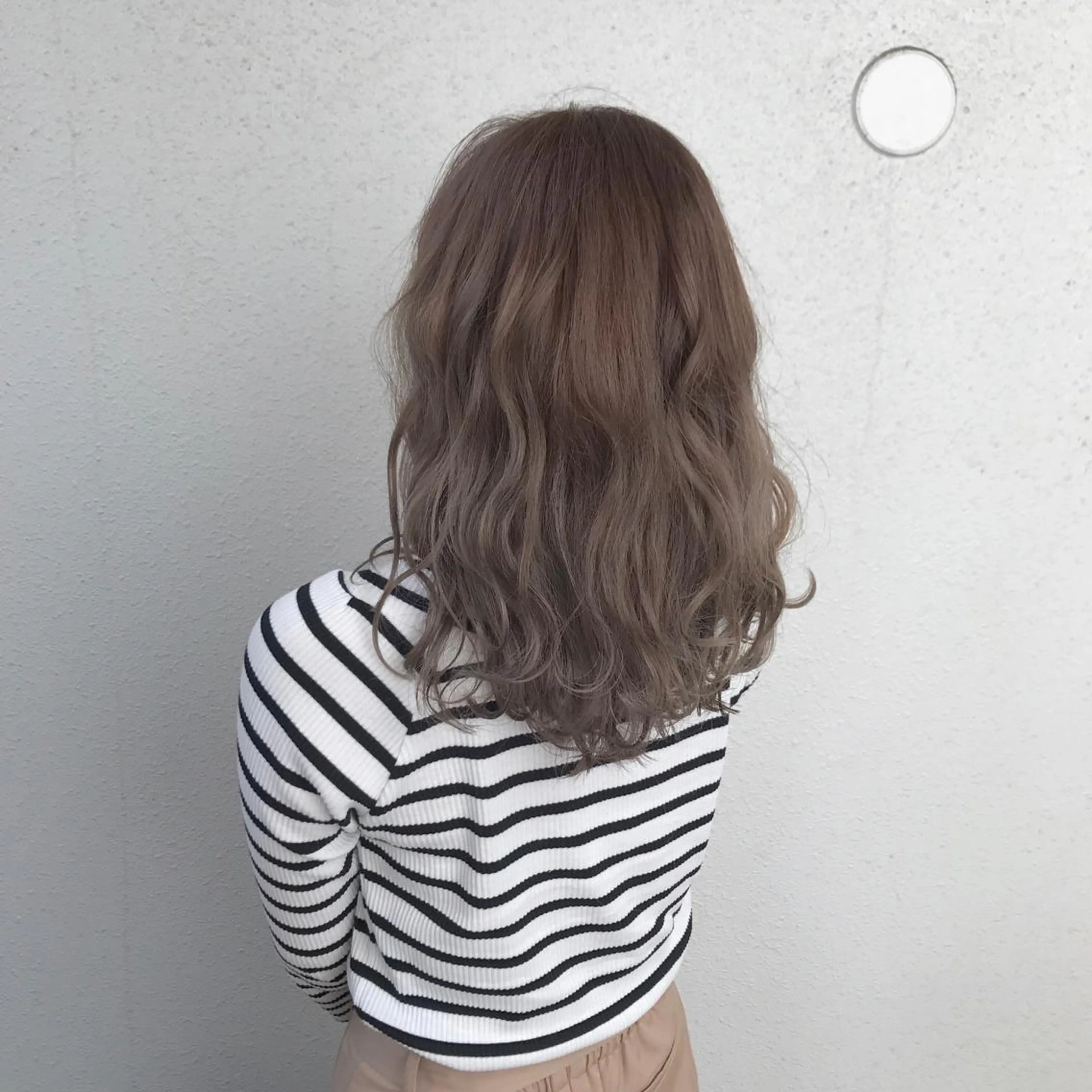 セミロング カラー ダブルカラー グラデーションカラー ハイライトカラー ハイライト インナーカラー/天神 ブリーチ/吉田のヘアスタイル