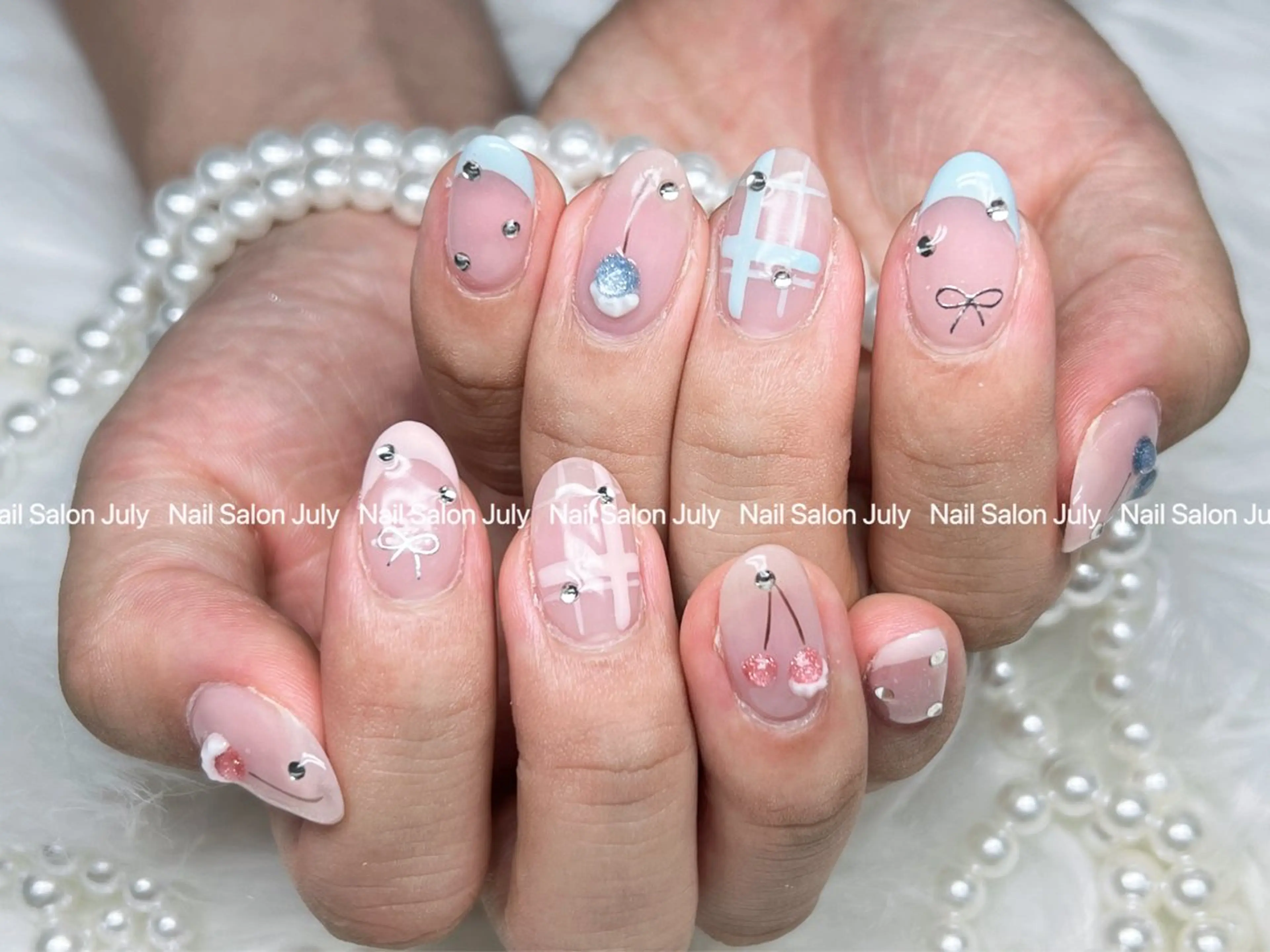 ネイル アートネイル オーロラネイル ジェルネイル ガーリー キラキラネイル ハンドネイル July モモのネイルデザイン