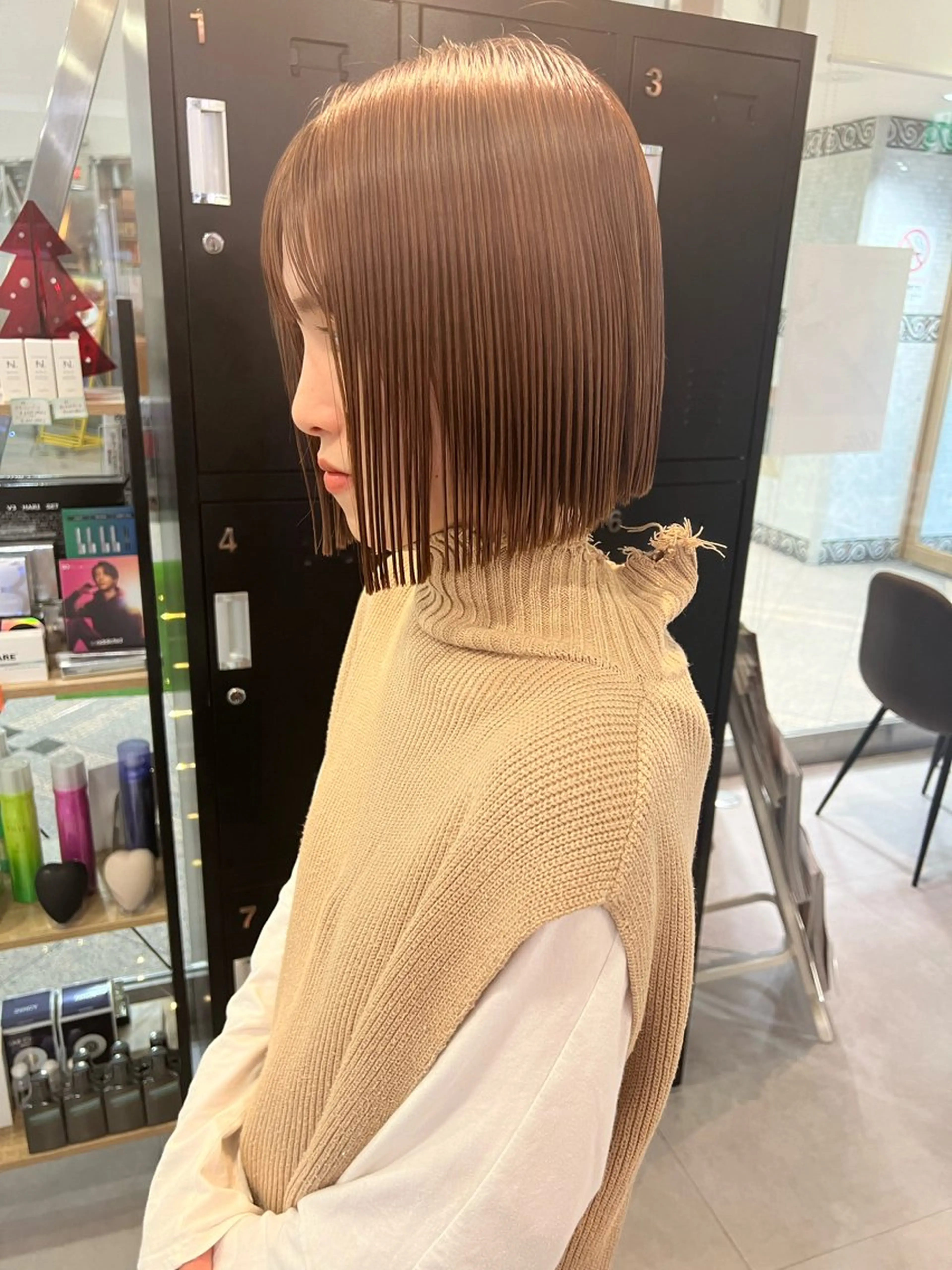 ショート 切りっぱなしボブ ボブ 透明感カラー／ 髪質改善／ボブ／中山のヘアスタイル