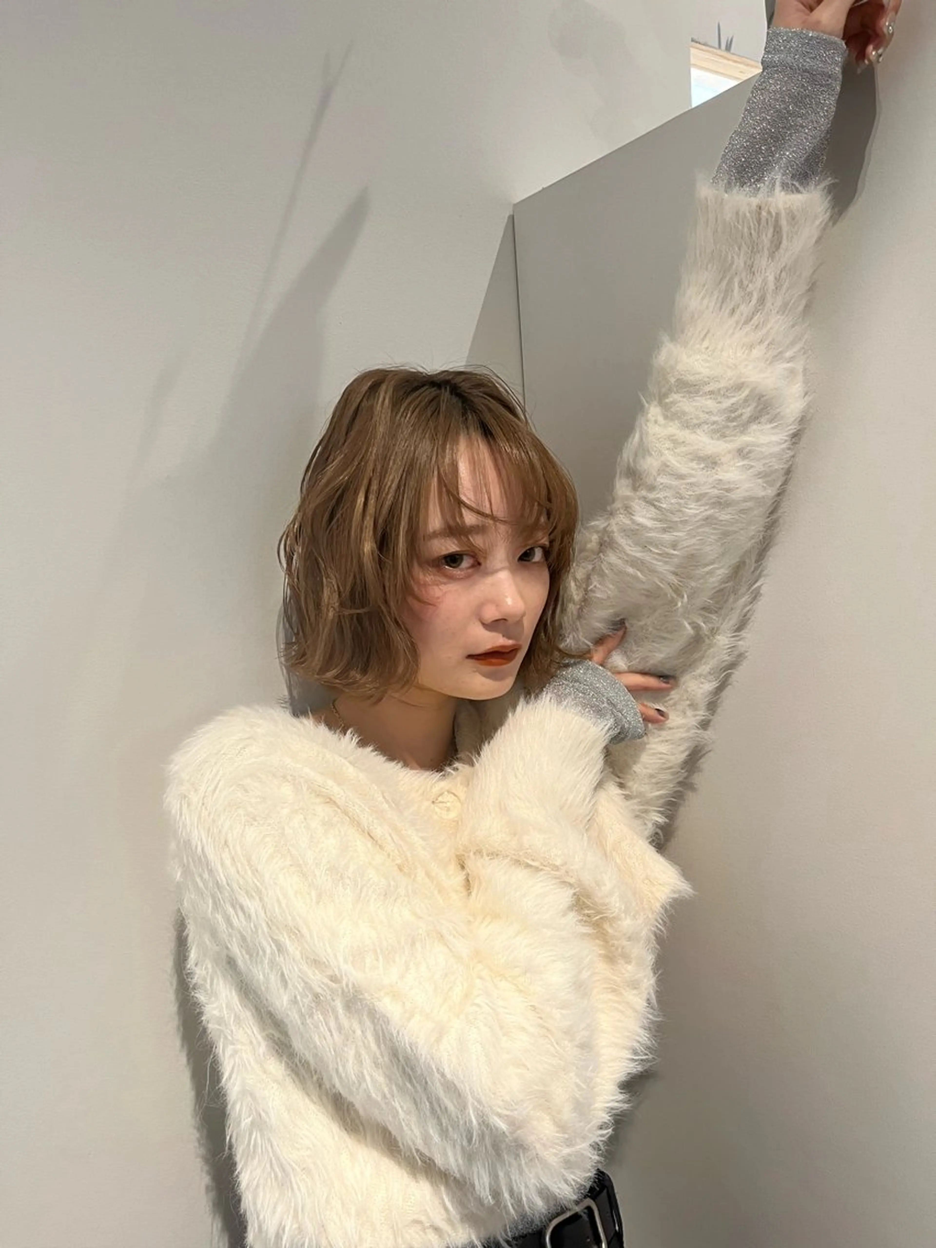 ショート カラー 艶髪ブリーチ/レイヤ ー/竹本幸希のヘアスタイル