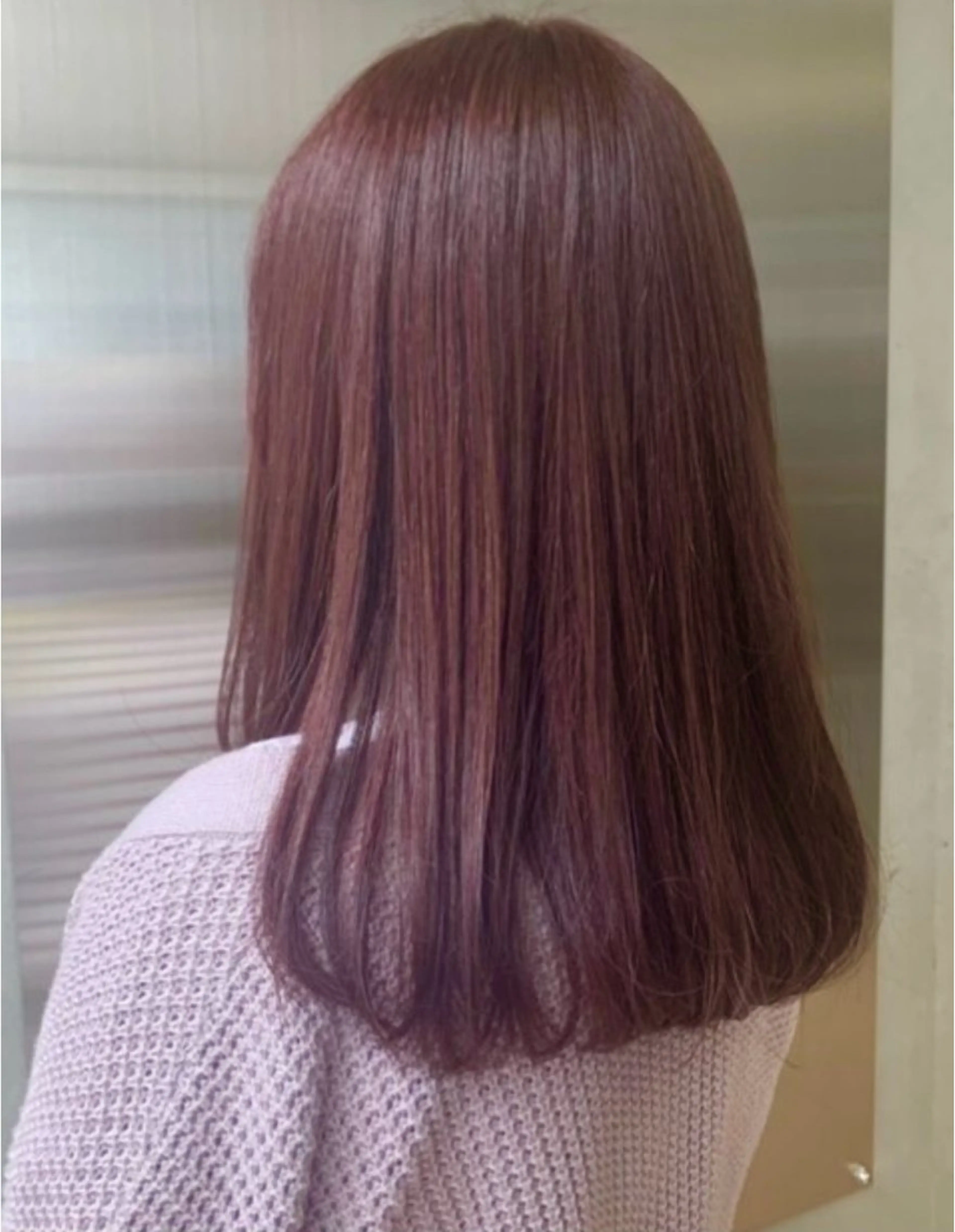 セミロング カラー ブラウンカラー ピンクカラー ピンクブラウン 中西 榛菜のヘアスタイル