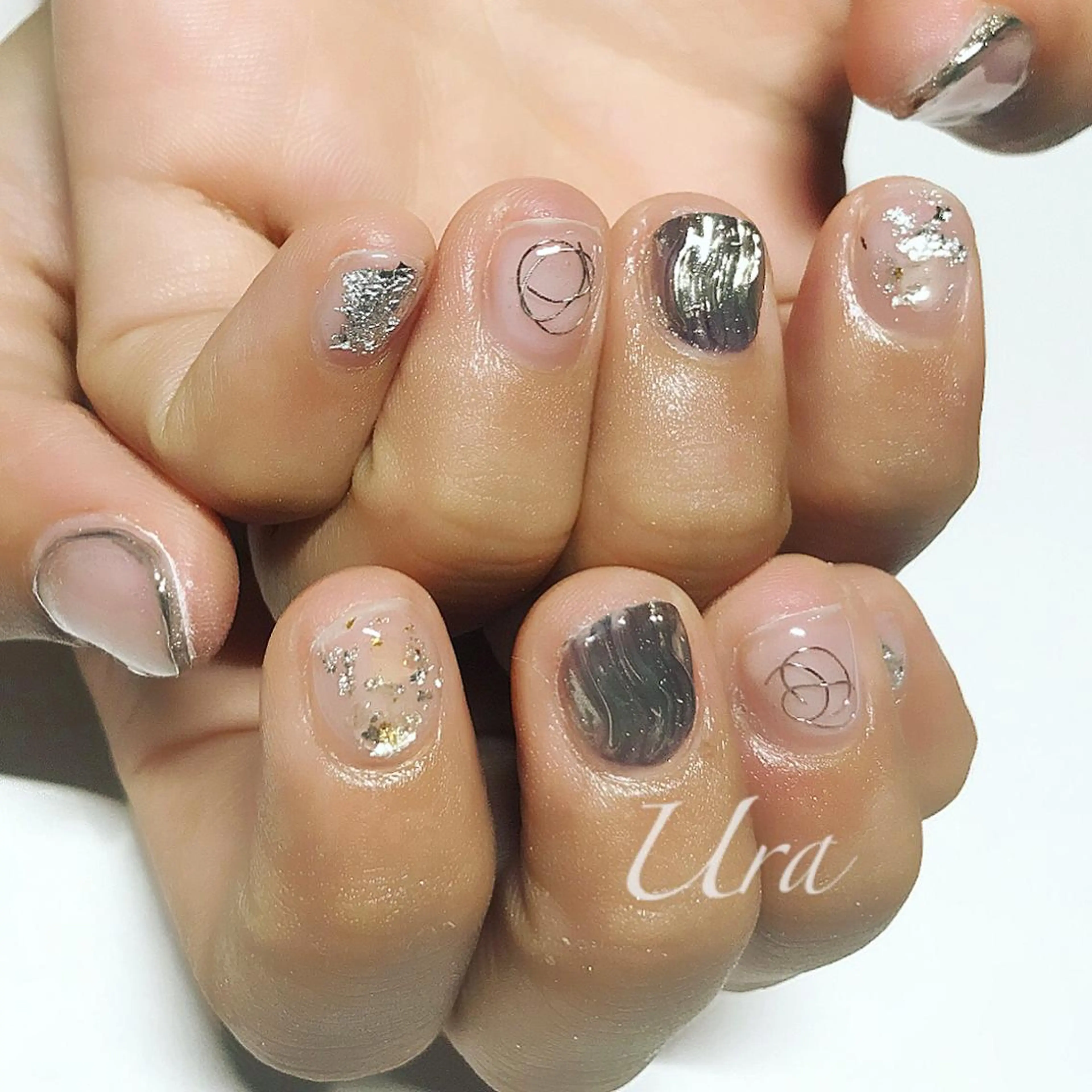 ネイル UrakoNail 《nail》のネイルデザイン