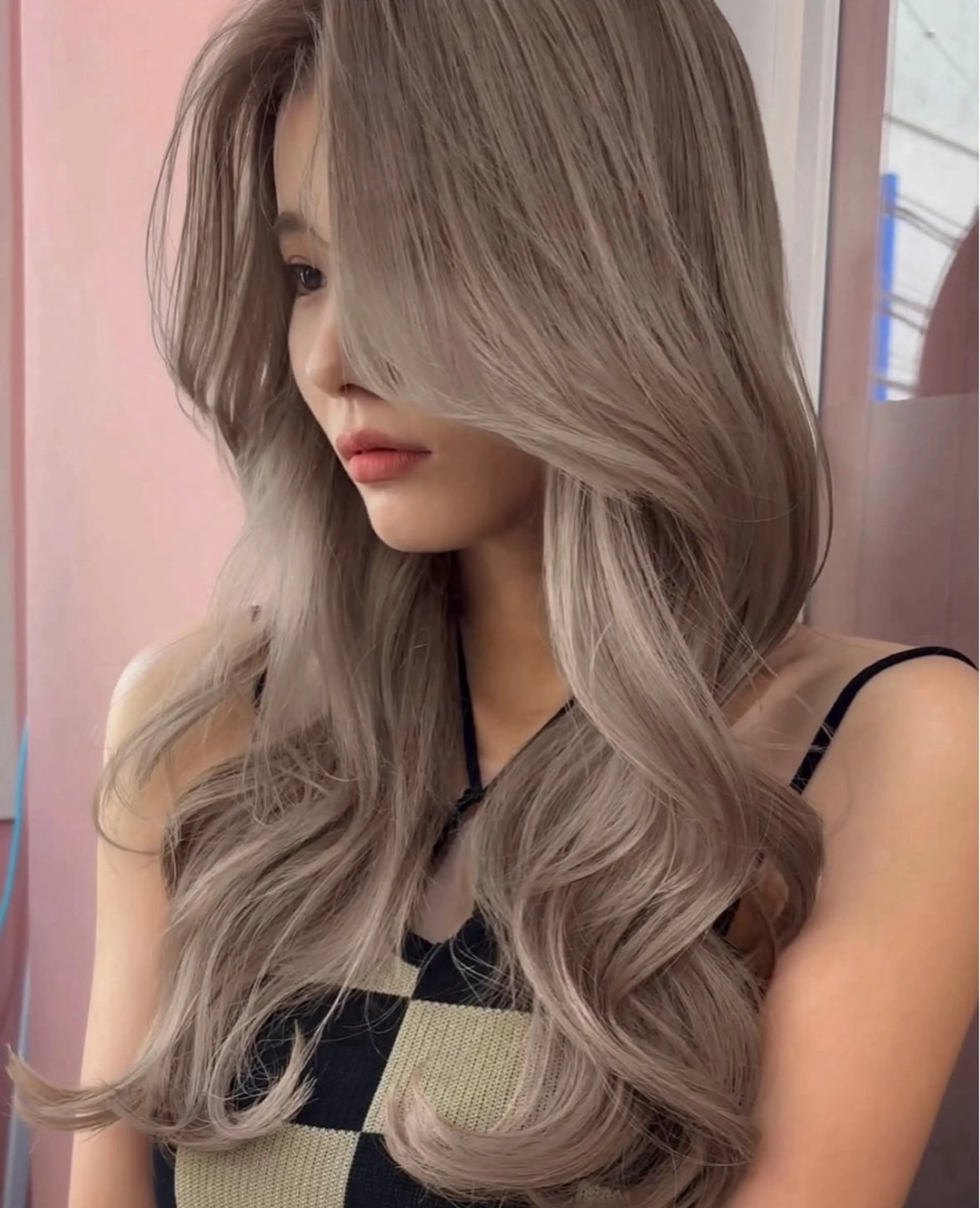 ロング カラー レイヤーカット カット ヘアカラー 韓国ヘア×髪質改善 縮毛矯正のヘアスタイル