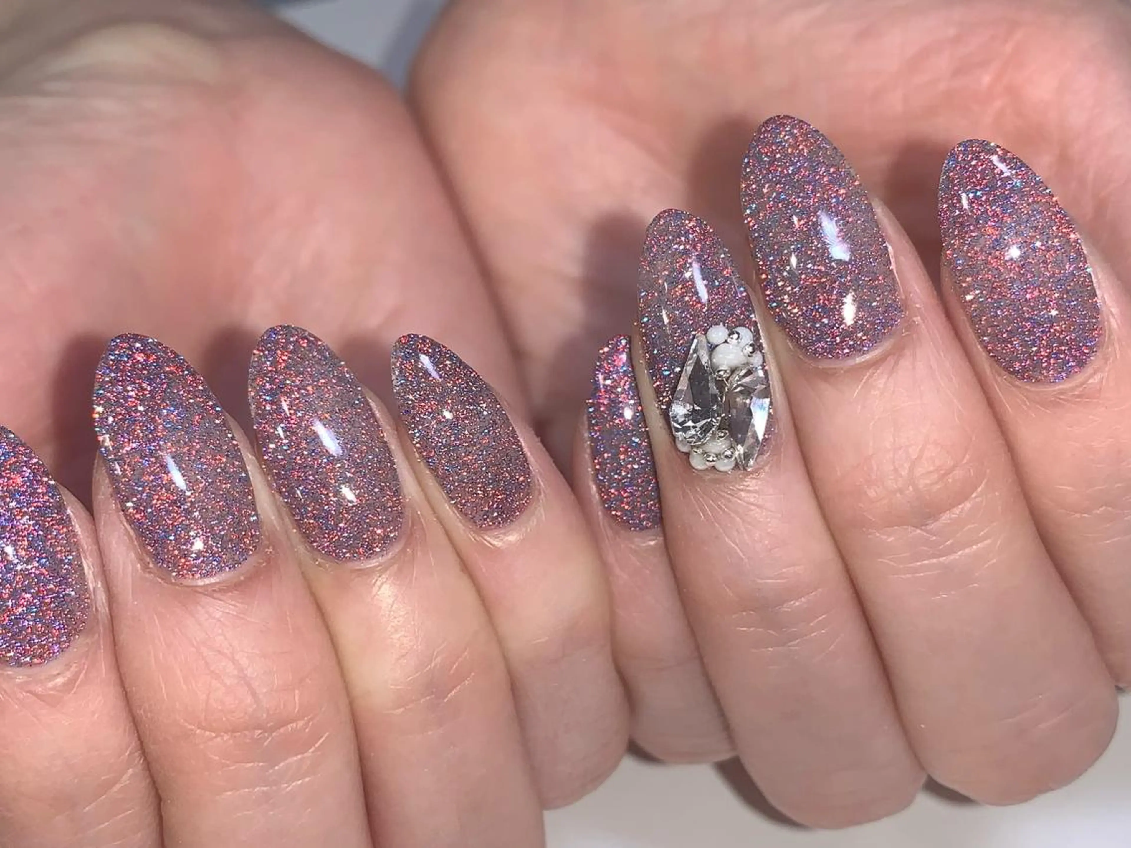 ネイル フラッシュネイル ストーンネイル Nail salon Three R所属・ネイルサロン Three   R.のエステ・リラクイメージ