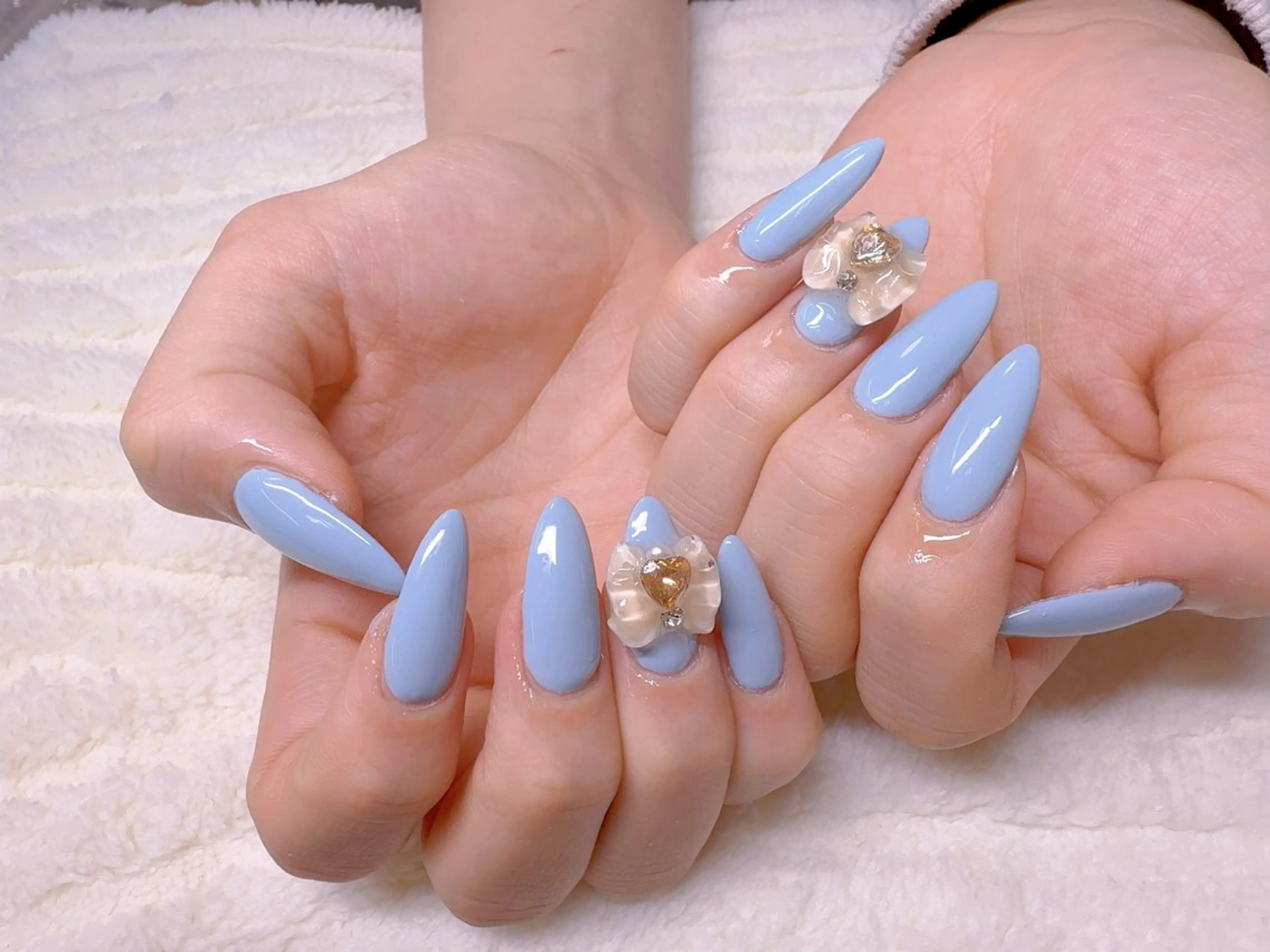 ネイル 成人式 韓国ネイル オフィスネイル 春ネイル cat‘s nail🐈‍⬛のネイルデザイン