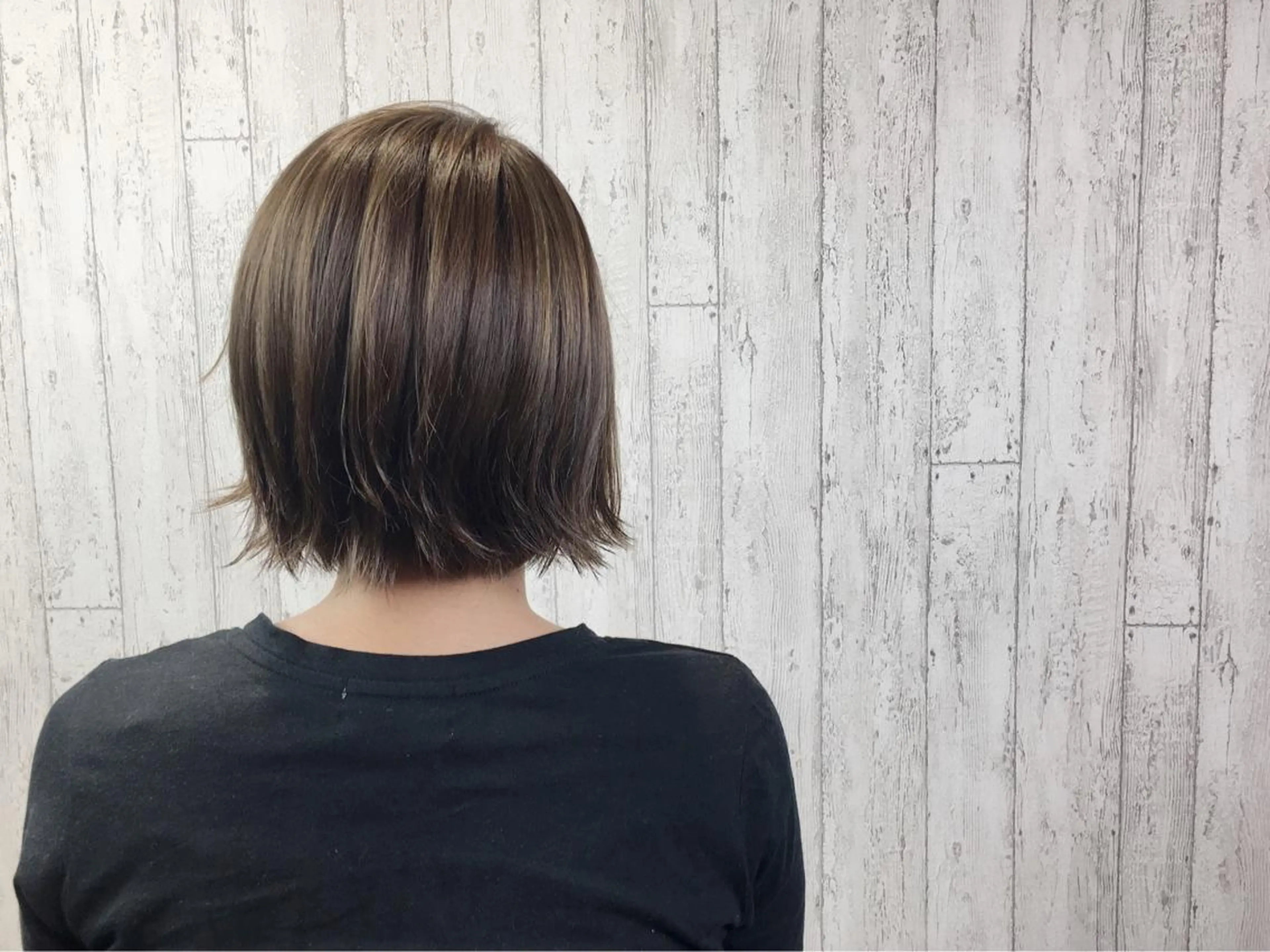 ショート カラー グレージュ カット ヘアカラー カット／メンズカット 藤田麻衣のヘアスタイル