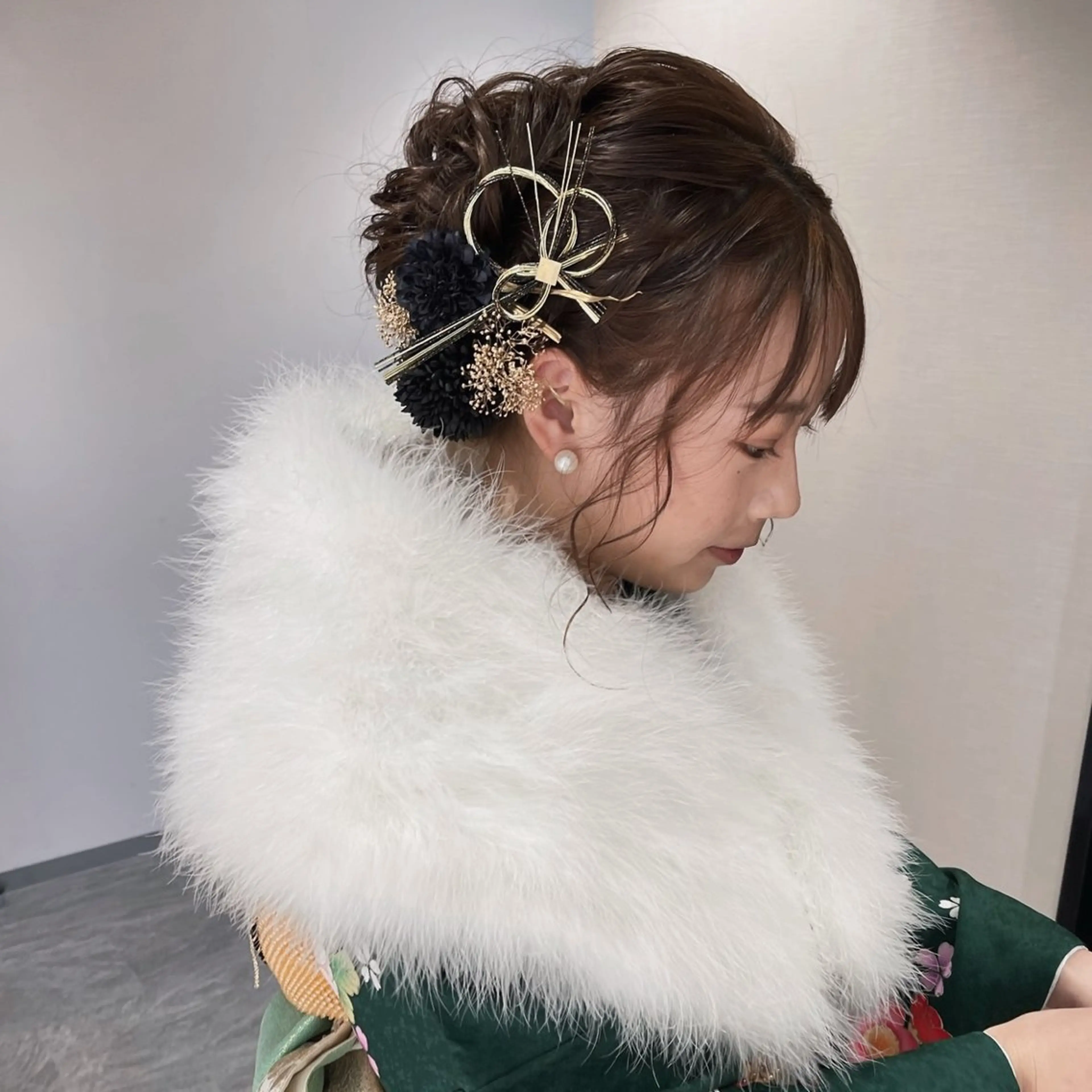 セミロング ヘアアレンジ 成人式 結婚式・ブライダル ヘアセット 松井那津子 /ハイライトブリーチのヘアスタイル