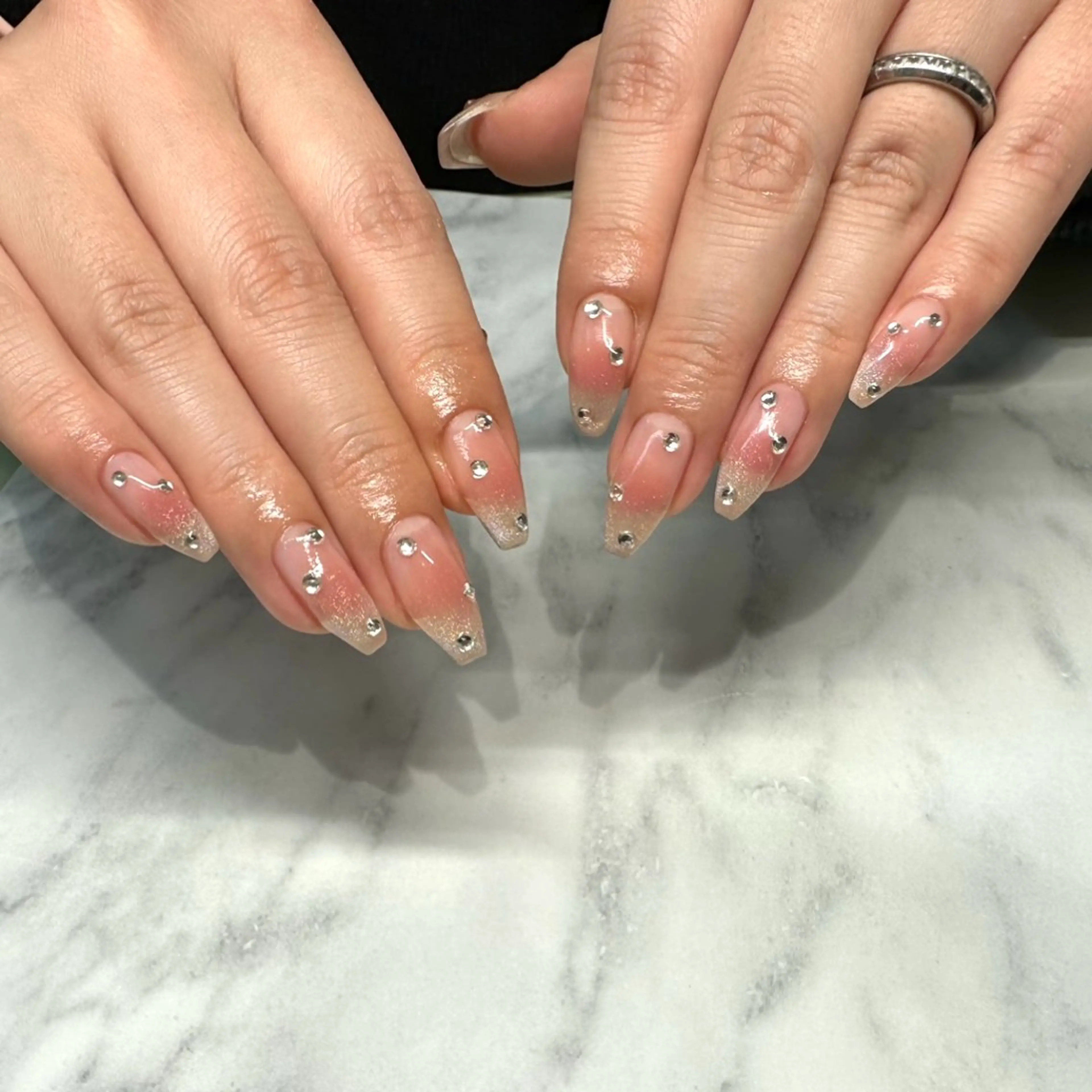 ネイル ハンドネイル Bianca浦和🎀 渋谷のネイルデザイン