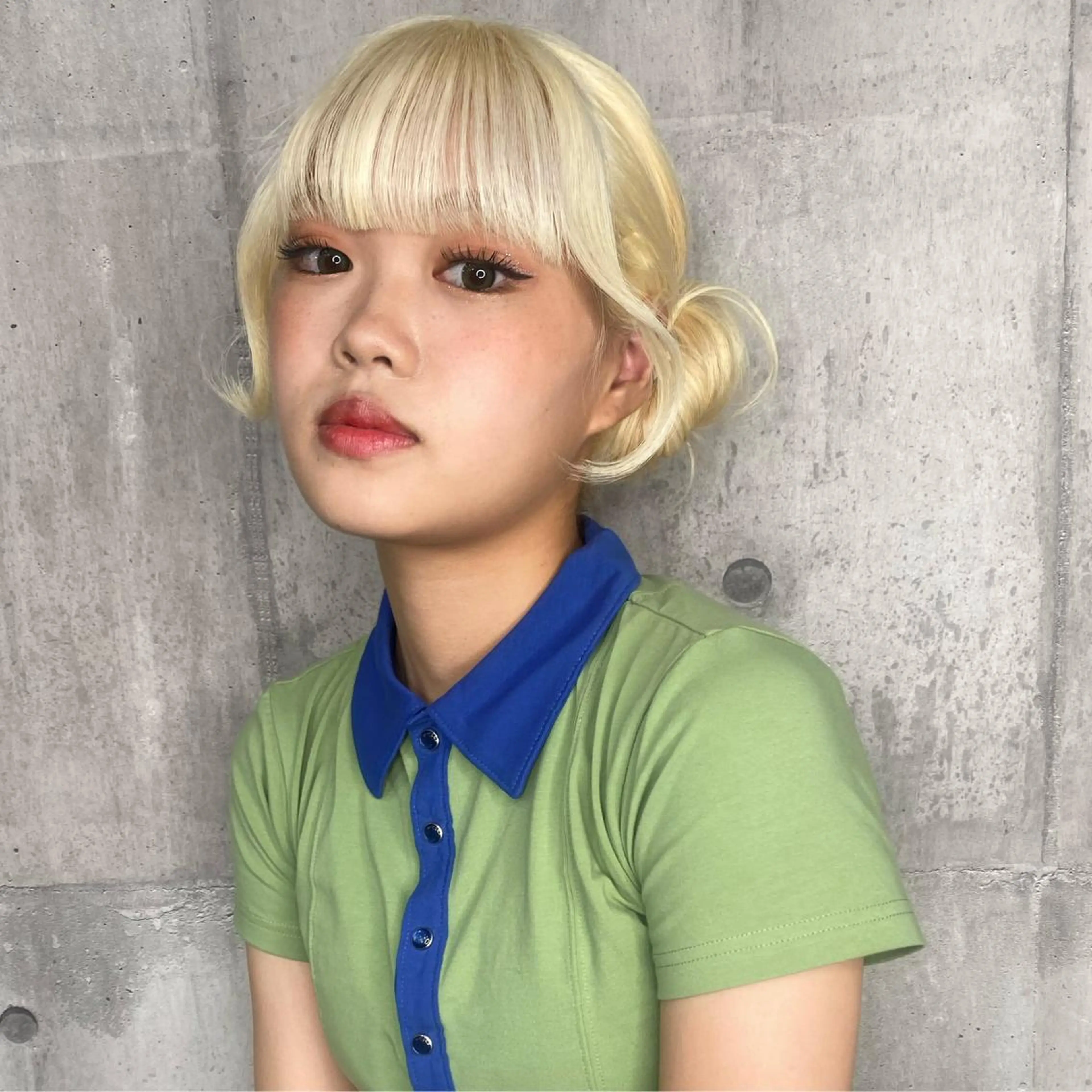 ロング カラー シールエクステ ブリーチ 抜きっぱなしブロンド ブロンド ハイトーンカラー エクステ SHURI❤️‍🔥 中/韓mix ♡のヘアスタイル