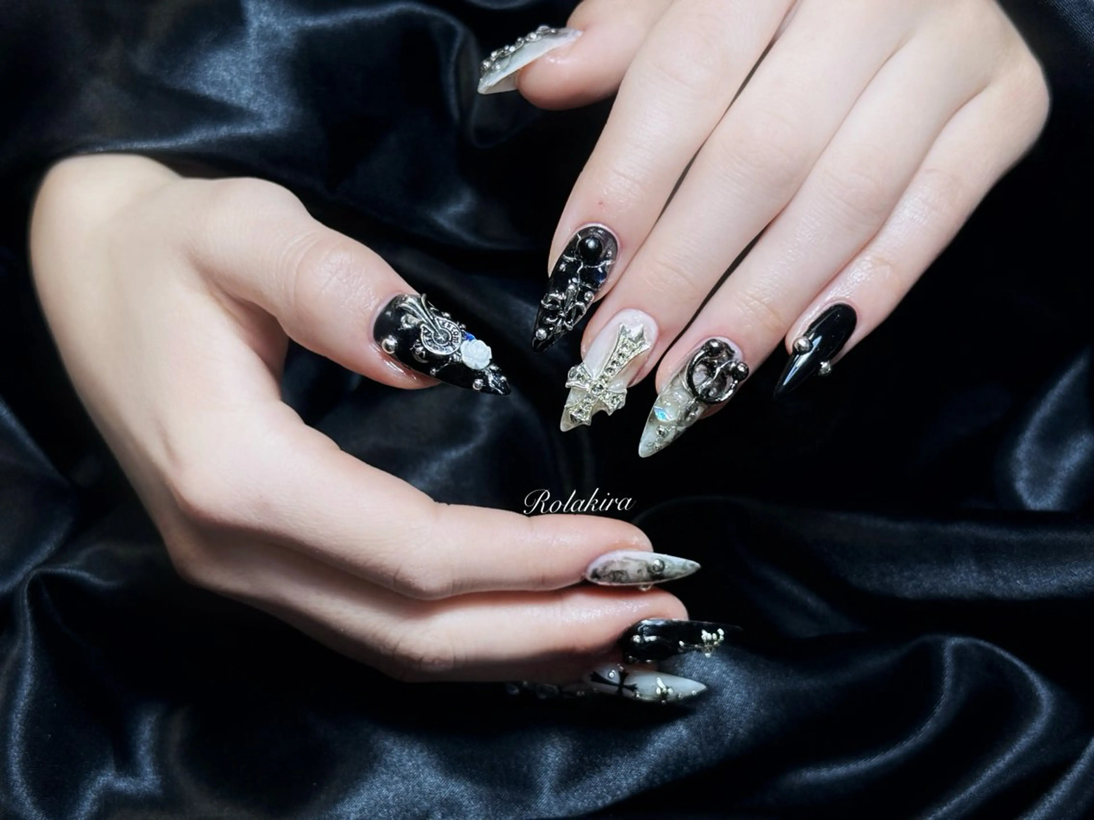 ネイル チークネイル 長さ出し フレンチネイル ジェルネイル 韓国ネイル ハンドネイル Rola kira nail salon所属・Rola kira 麗のネイルデザイン