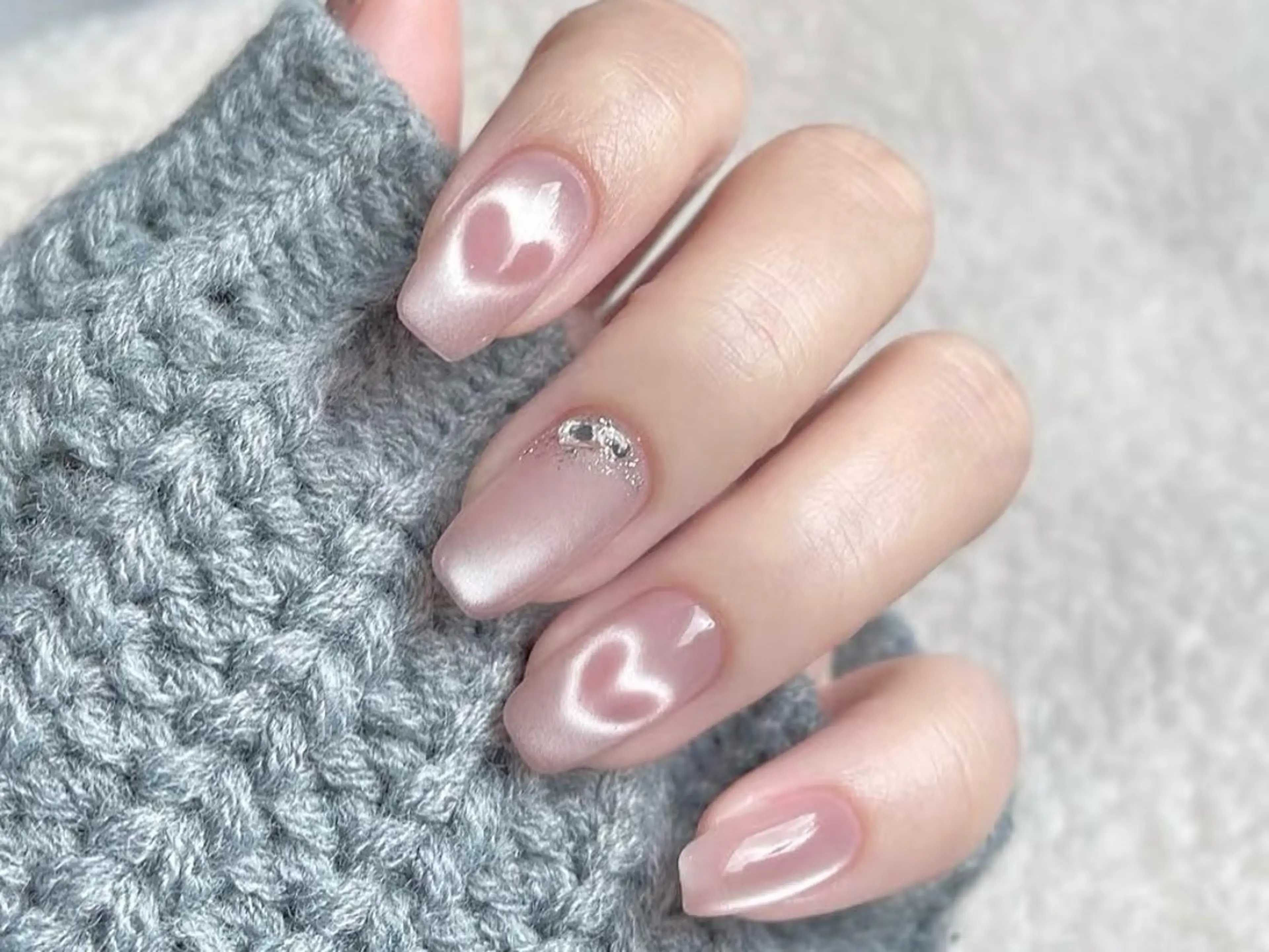 ネイル ジェルネイル ハート マグネットネイル ピンク ぷっくりネイル ハンドネイル ハンドケア DarkHoney 池袋店のネイルデザイン