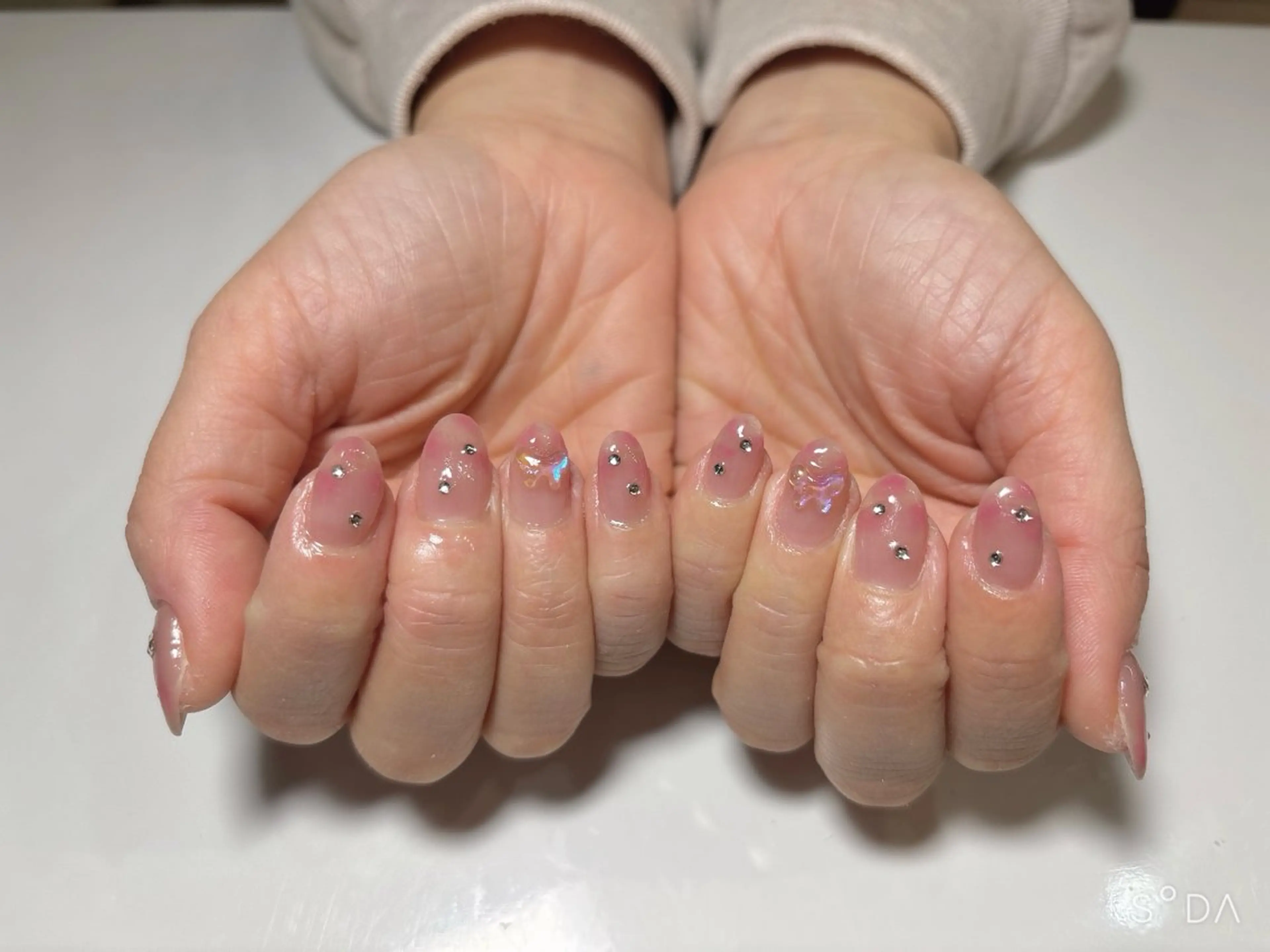 ネイル ハンドネイル Ree所属・ネイル脱毛 Reeのネイルデザイン