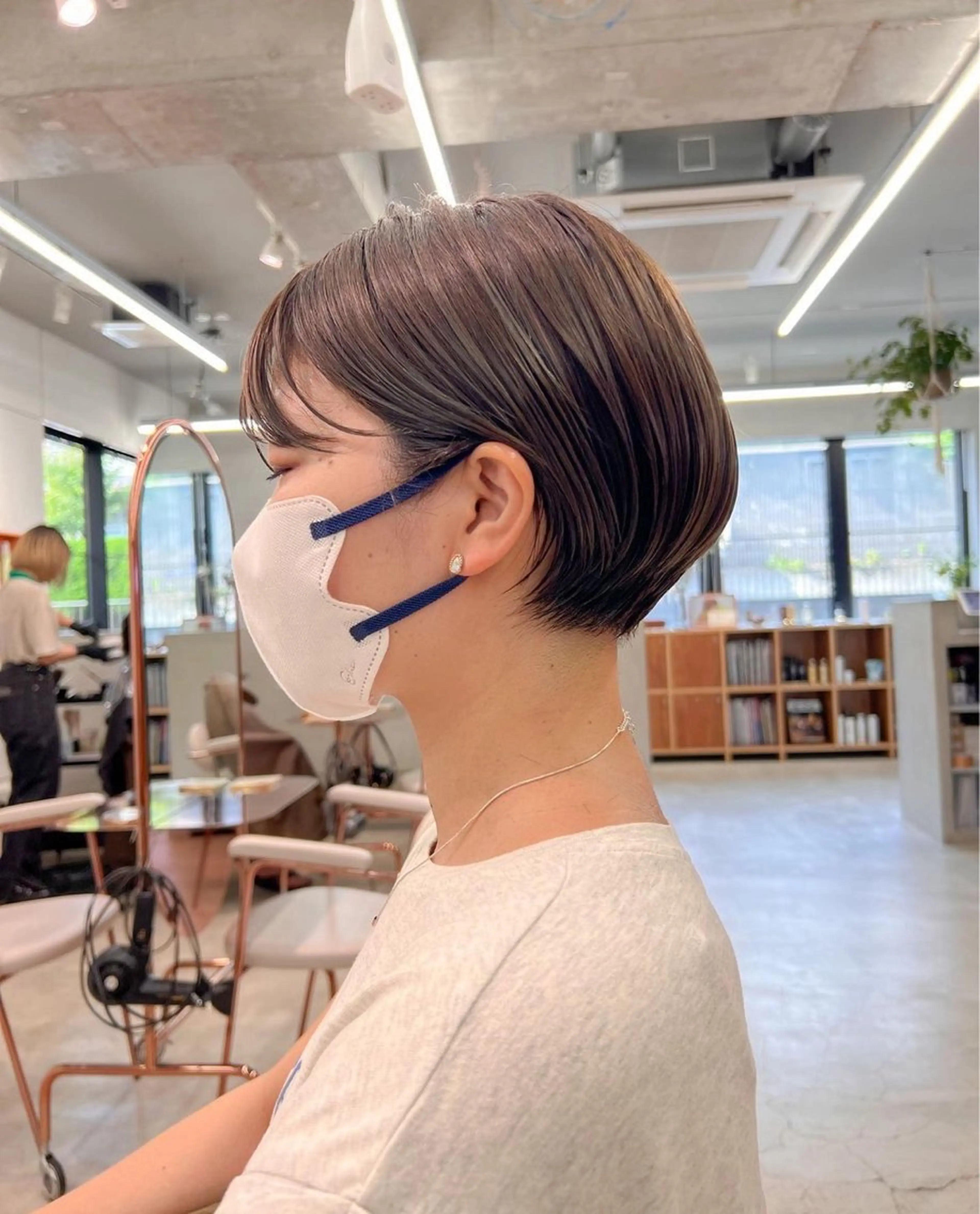 ショート 丸みショート くびれヘア ショートヘア ケアブリーチ/ ハイトーン/牧野のヘアスタイル