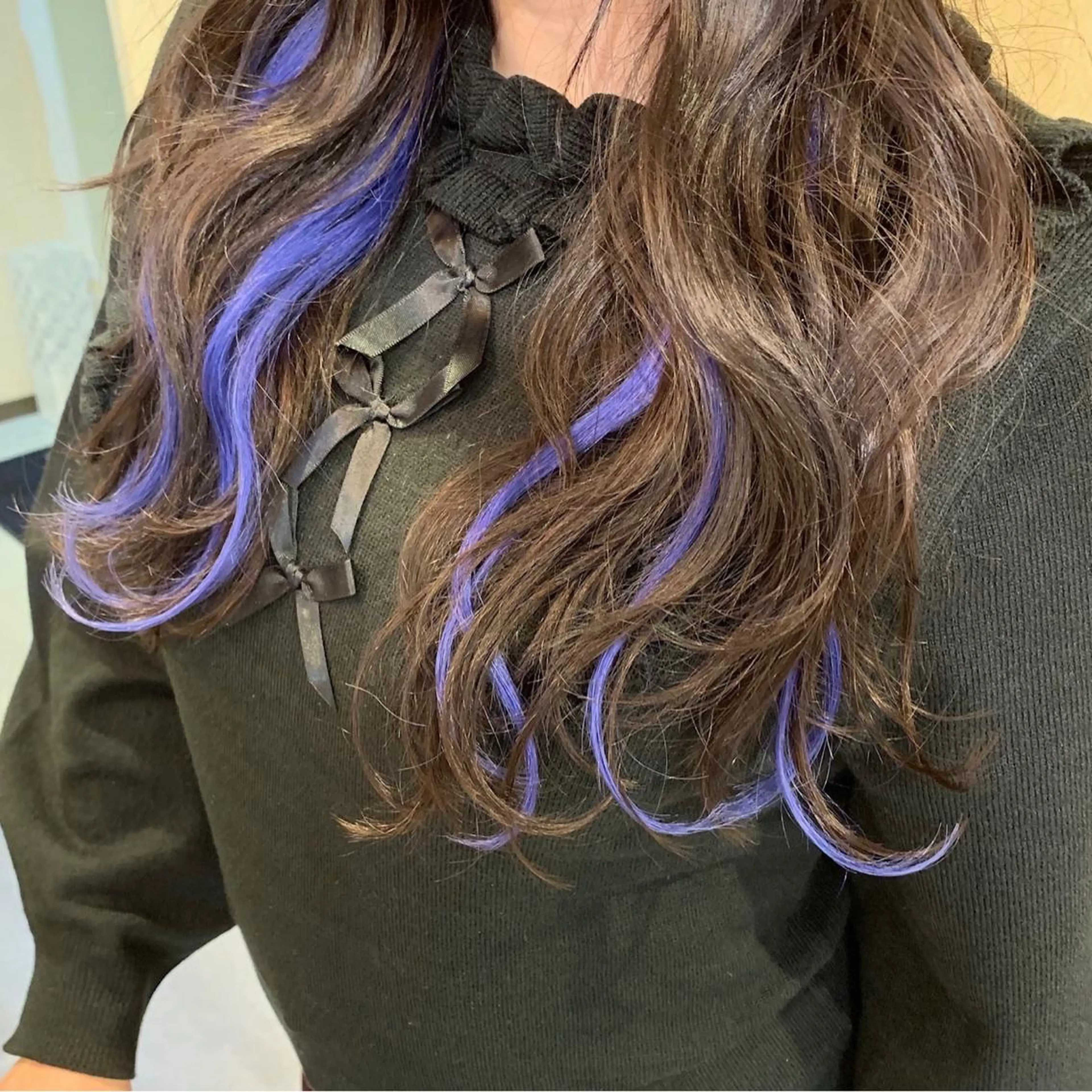 ロング カラー ブルーカラー ハイライトカラー ハイライト アールバイニーナ所属・R by NINA アールバイニーナのヘアスタイル