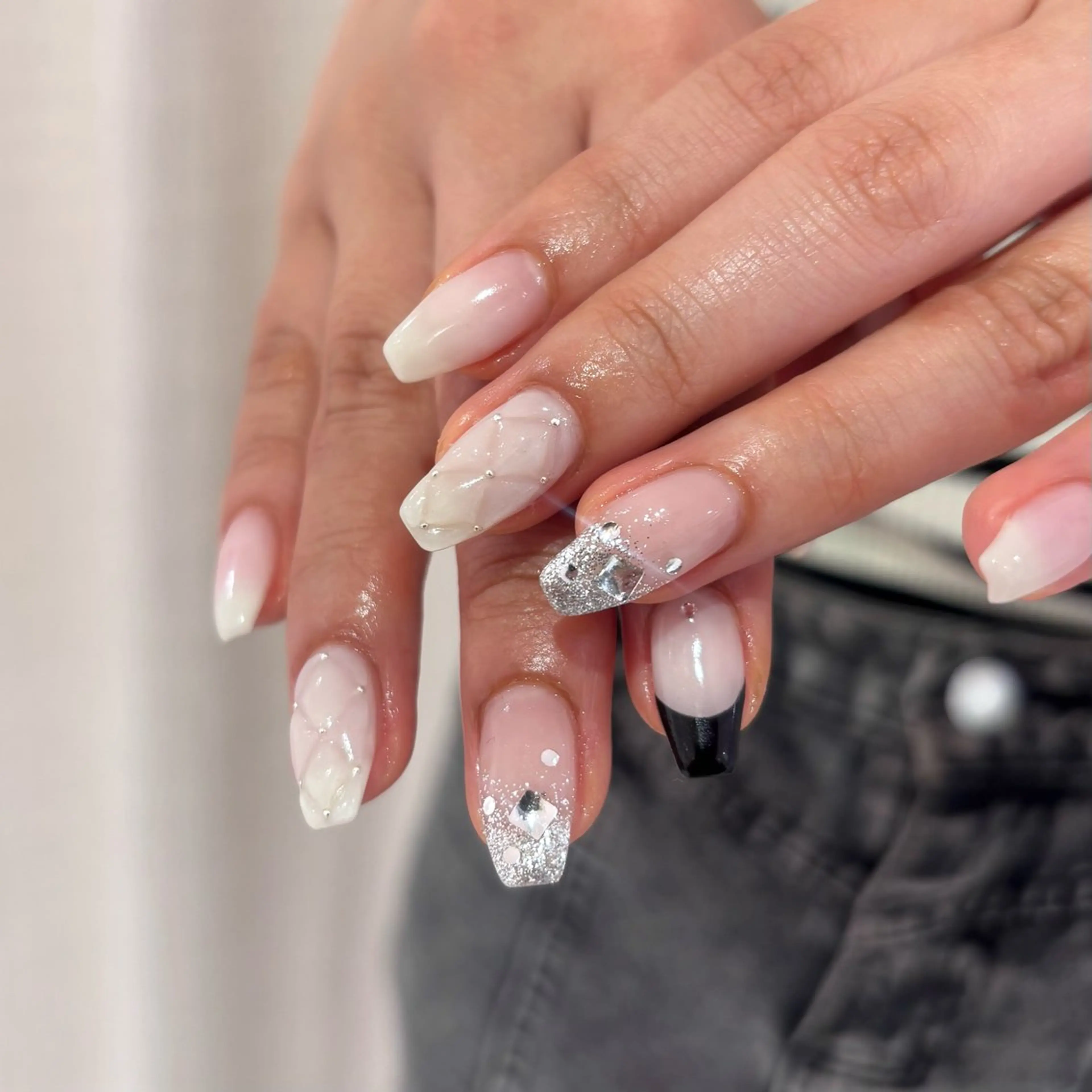 ネイル ホワイト LUCY心斎橋所属・LUCY心斎橋/ 💍Saki💍のネイルデザイン