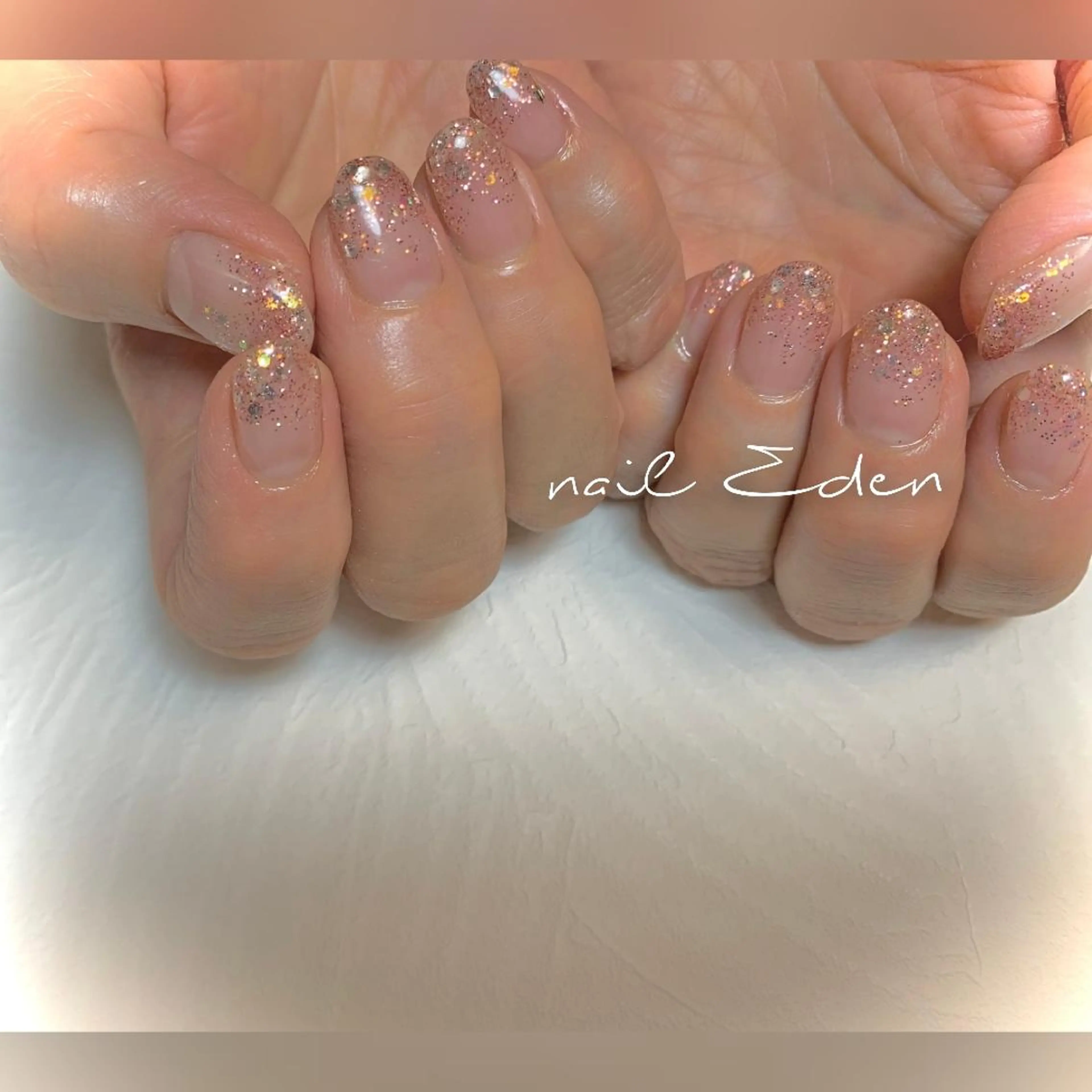 ネイル 桜ネイル グラデーション ラメ(グリッター) ラメグラデーション ハンドネイル ハンドケア Eden　private nail saron所属・Eden ♾️のネイルデザイン