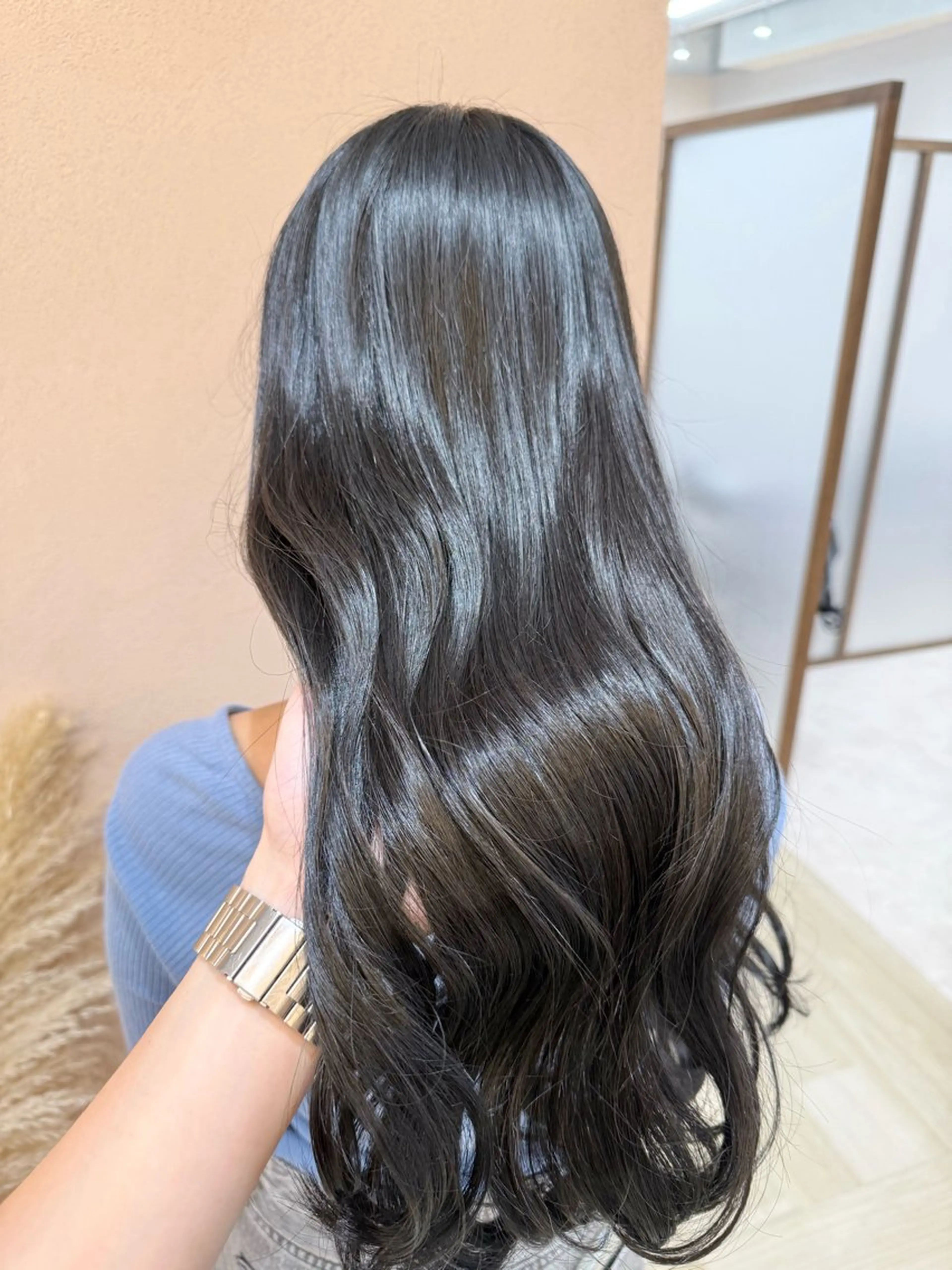 ロング カラー ヘアアレンジ カット ヘアカラー トリートメント 🥇ブリーチ無し 透明感🥇佐藤のヘアスタイル