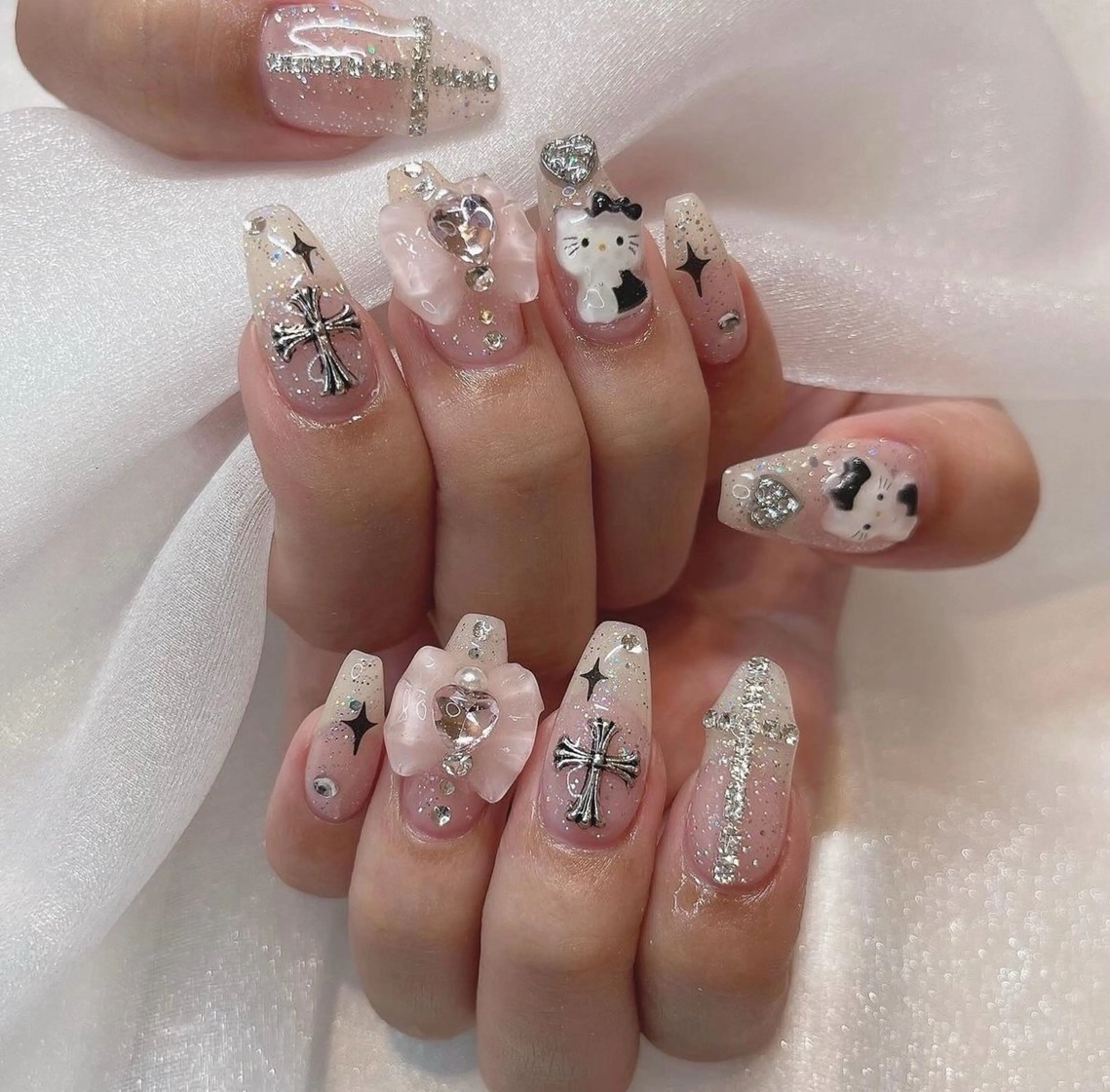 ネイル COCONAIL &EYELASHのマツエク・マツパデザイン