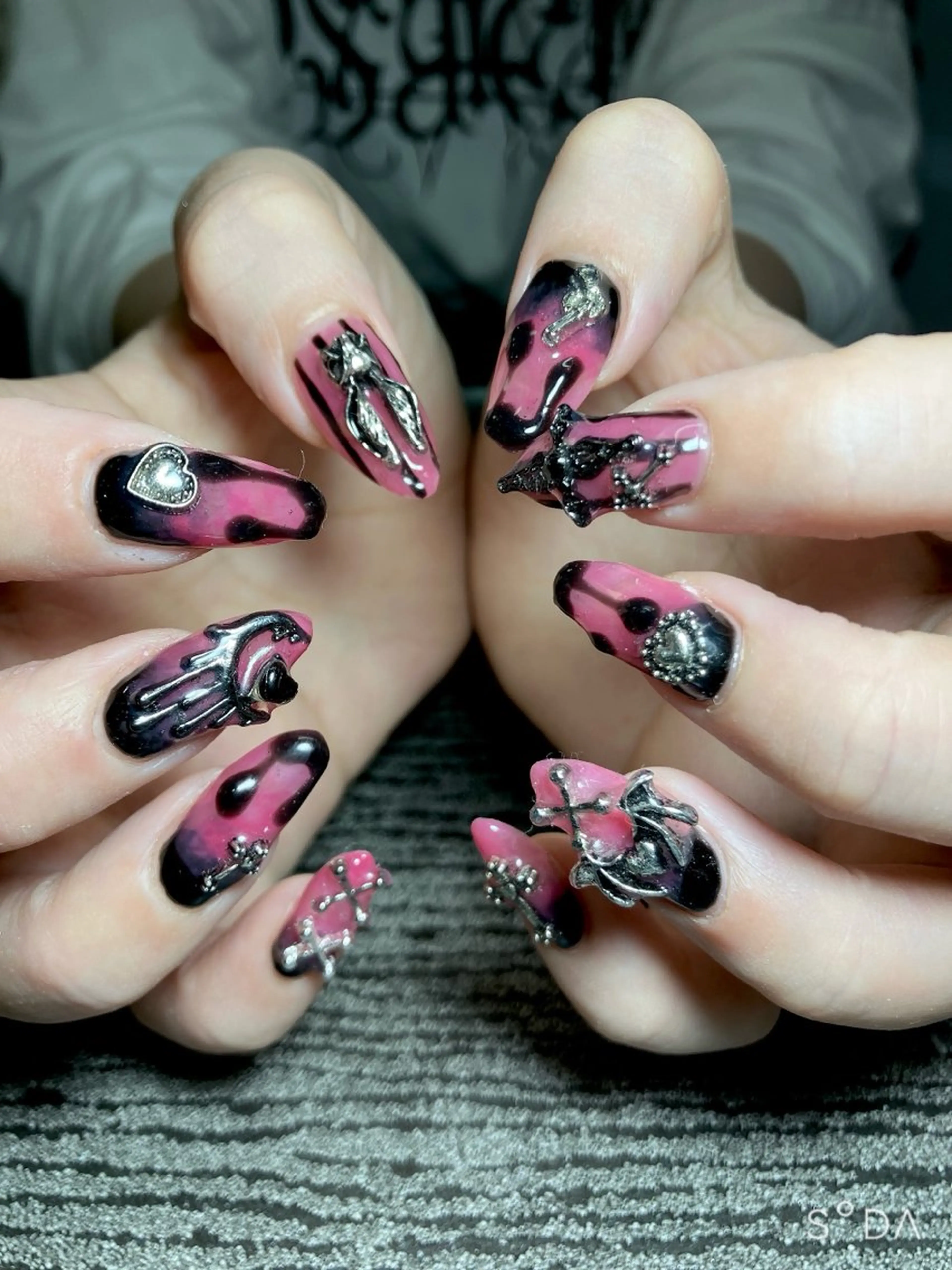 ネイル Liennail 持込デザインやり放題のネイルデザイン