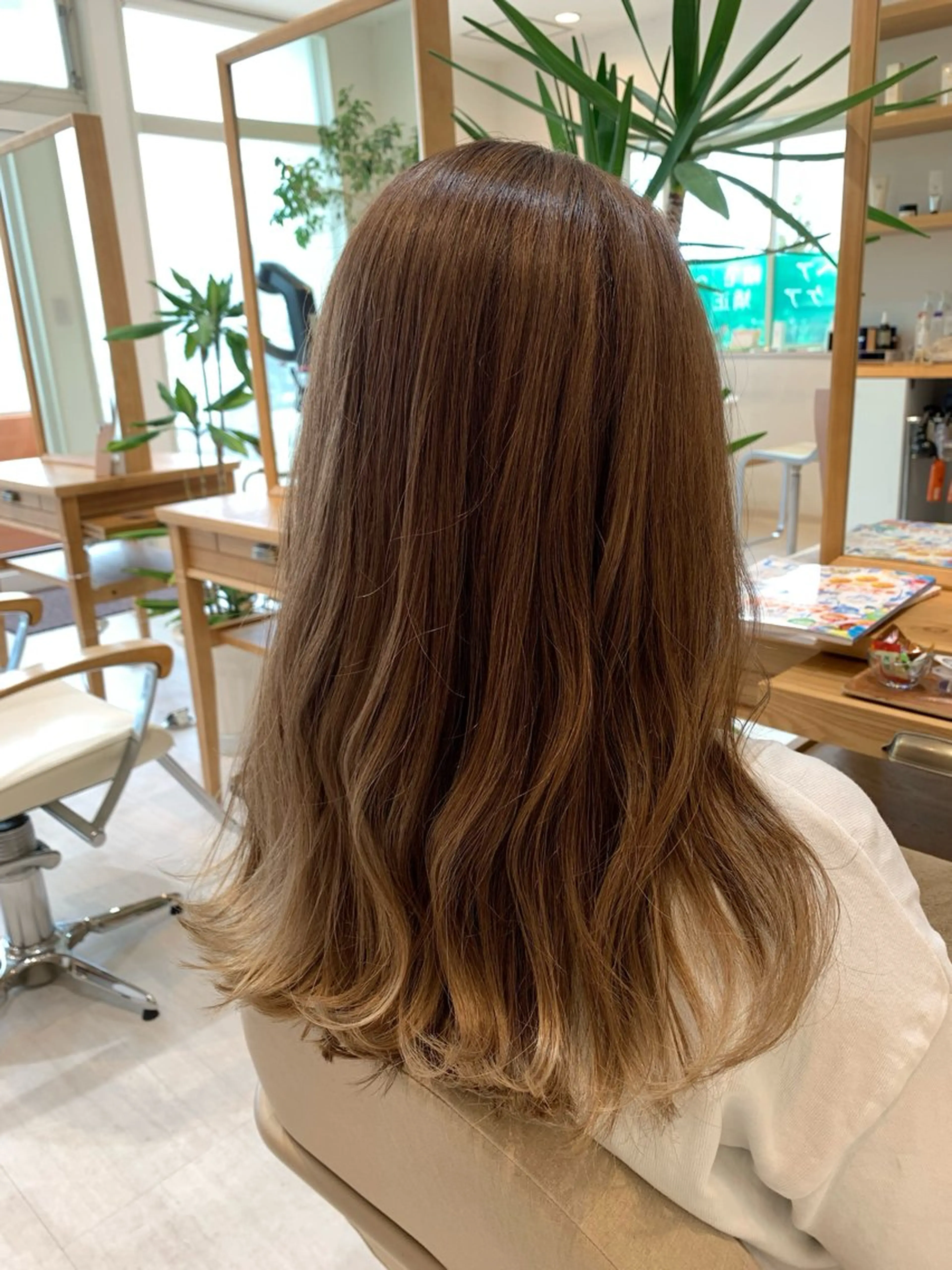 ロング 川村 麻衣のヘアスタイル