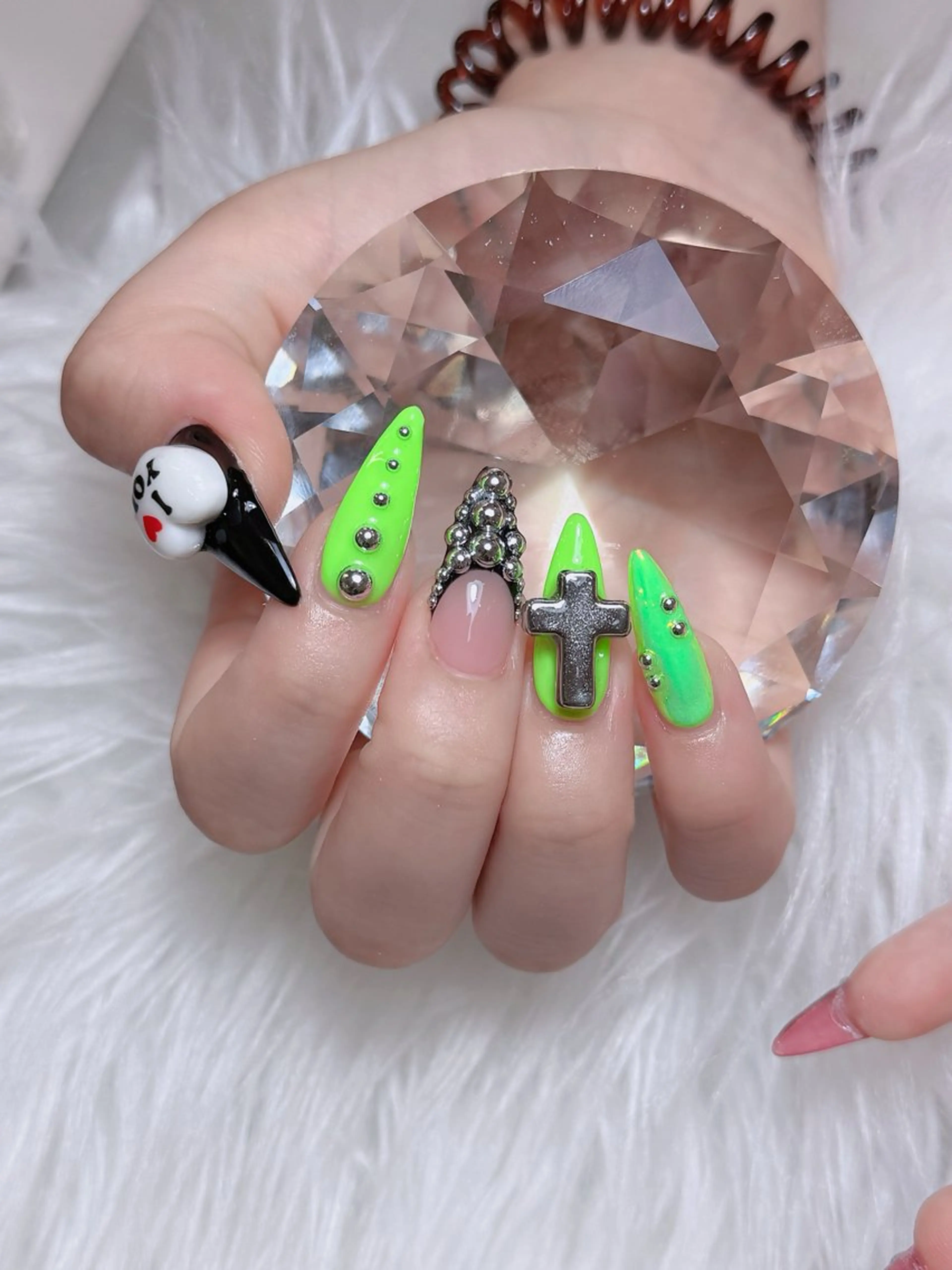 ネイル オーロラネイル チークネイル フットネイル フレンチネイル 韓国ネイル ハンドネイル Lumi Nailのネイルデザイン