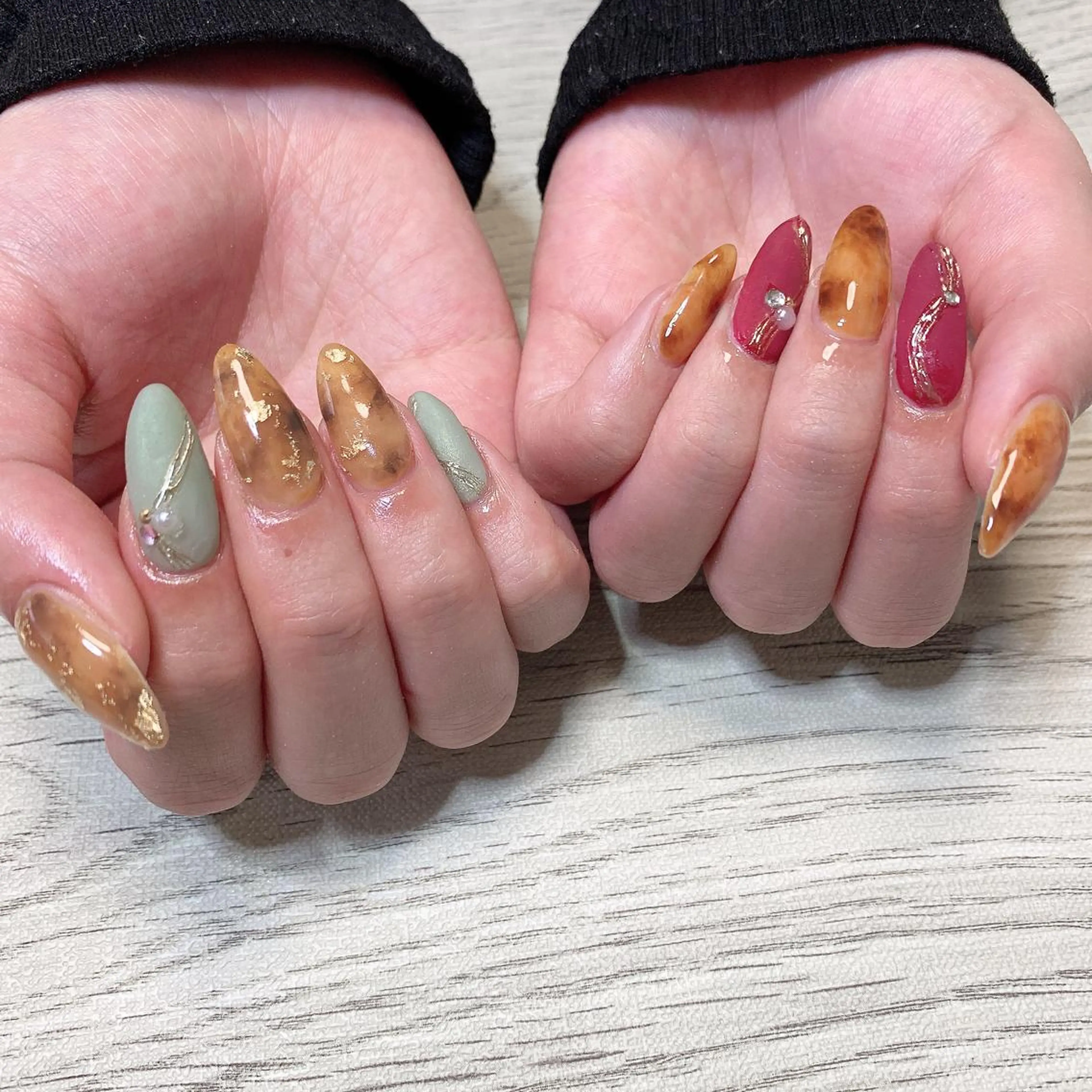 ネイル ハンドネイル フットネイル Adite nailのネイルデザイン