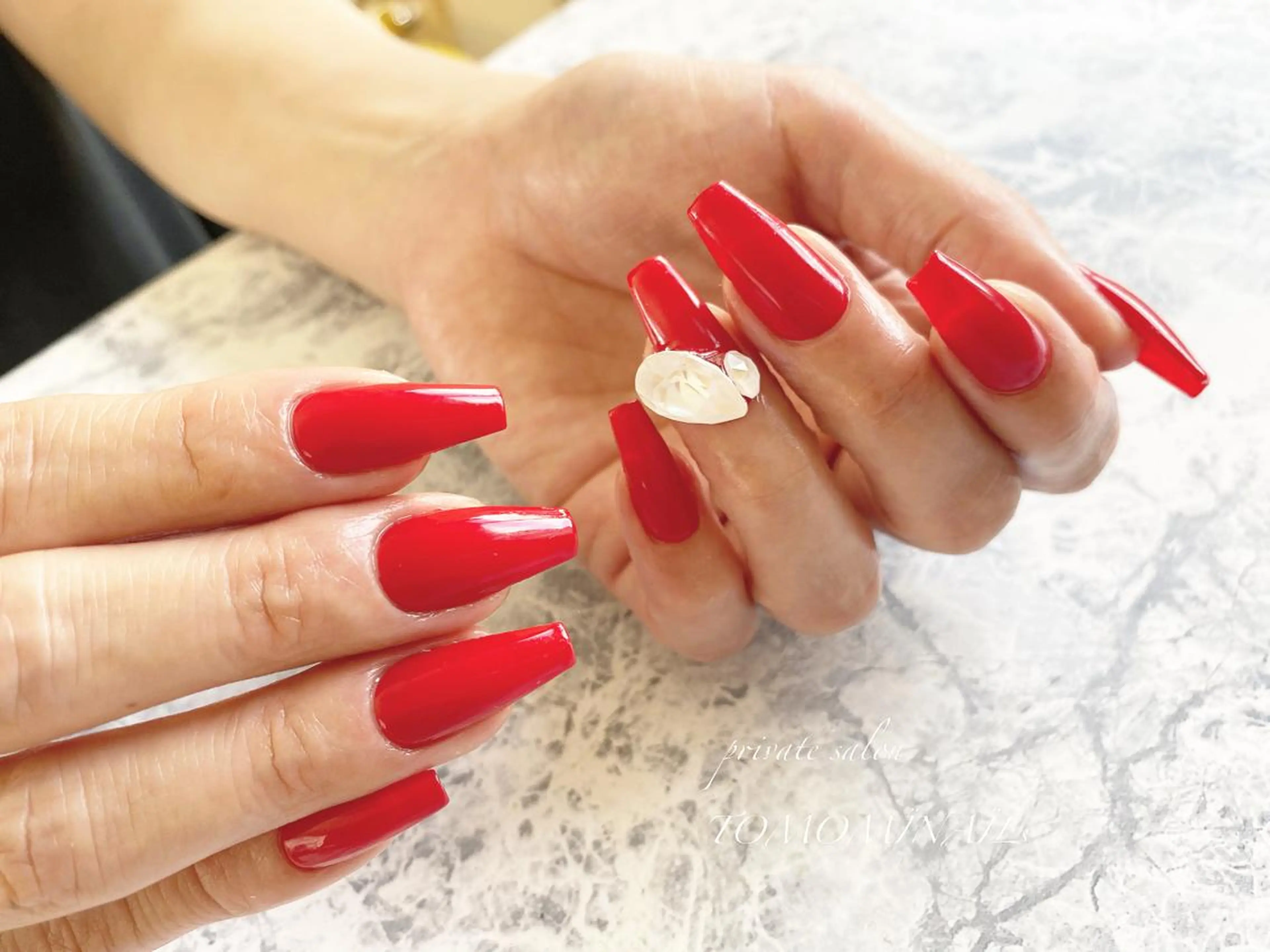 ネイル private salon TOMOMINAILs所属・TOMOMI NAILsのネイルデザイン