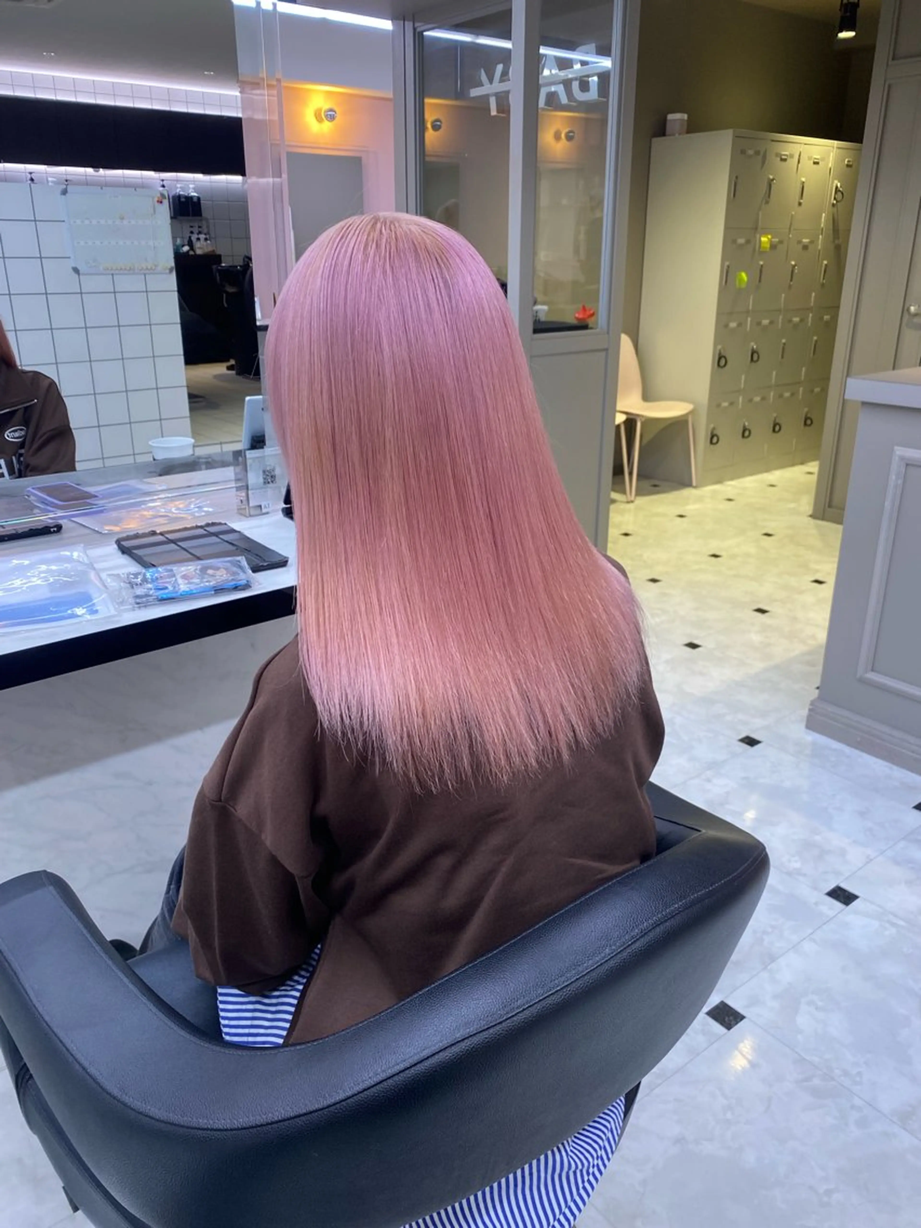 ロング カラー ヘアカラー トリートメント ヘッドスパ ヘアセット 透明感ベージュカラー 🪞上野🪞AIのヘアスタイル