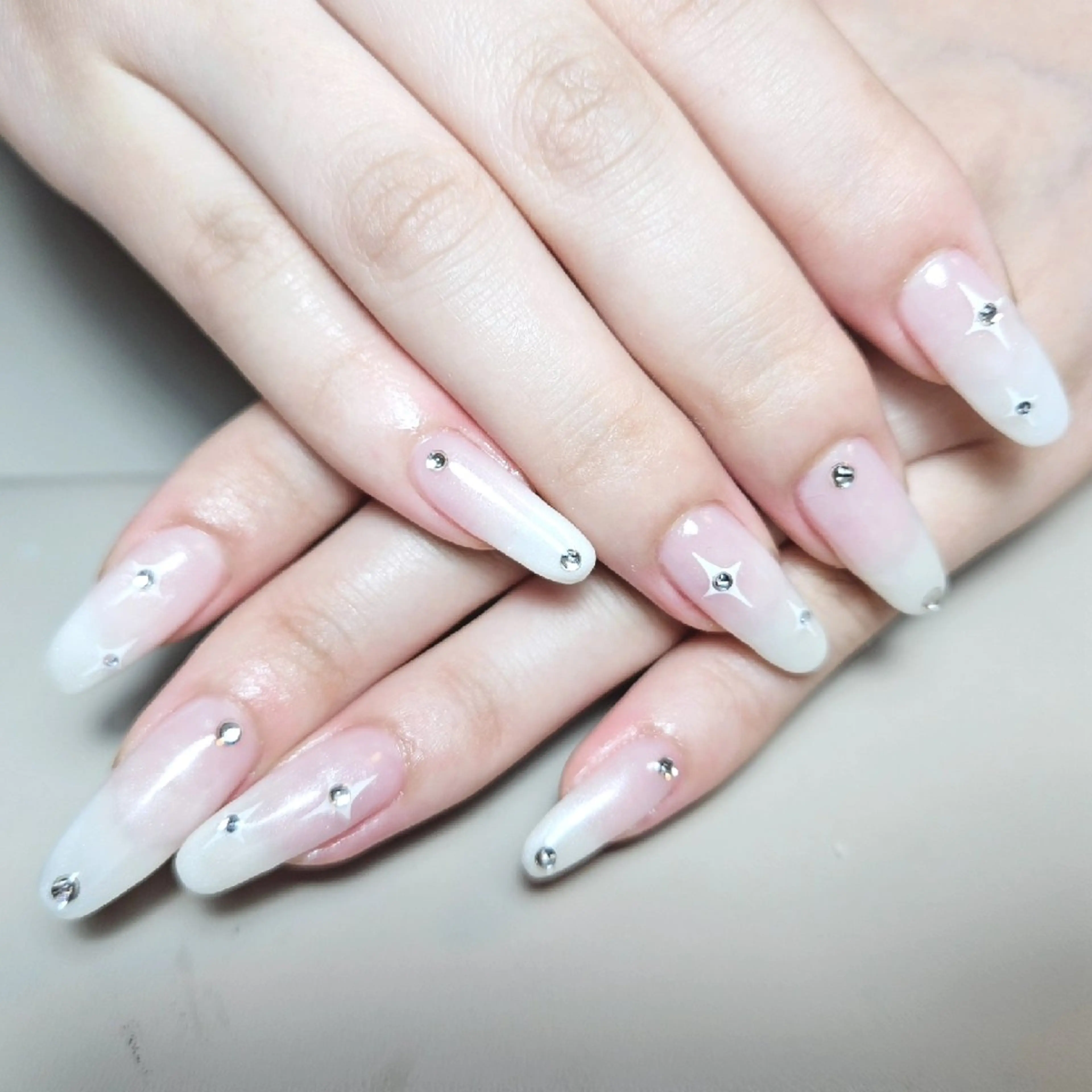 ネイル 🌈Yun nail hyejin💋のネイルデザイン