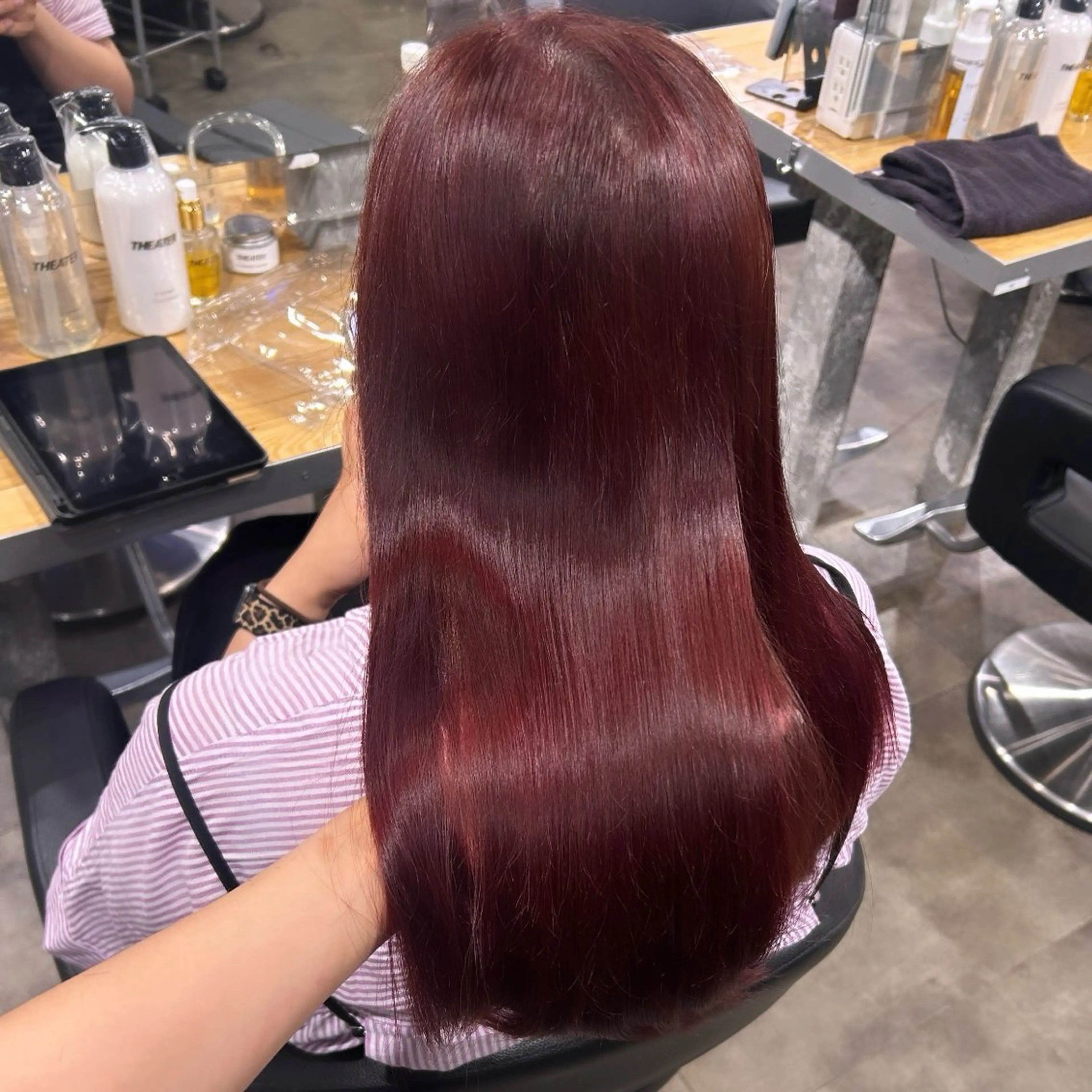 ミディアム IS所属・横浜美容室/透明感 カラー/レイヤーのヘアスタイル