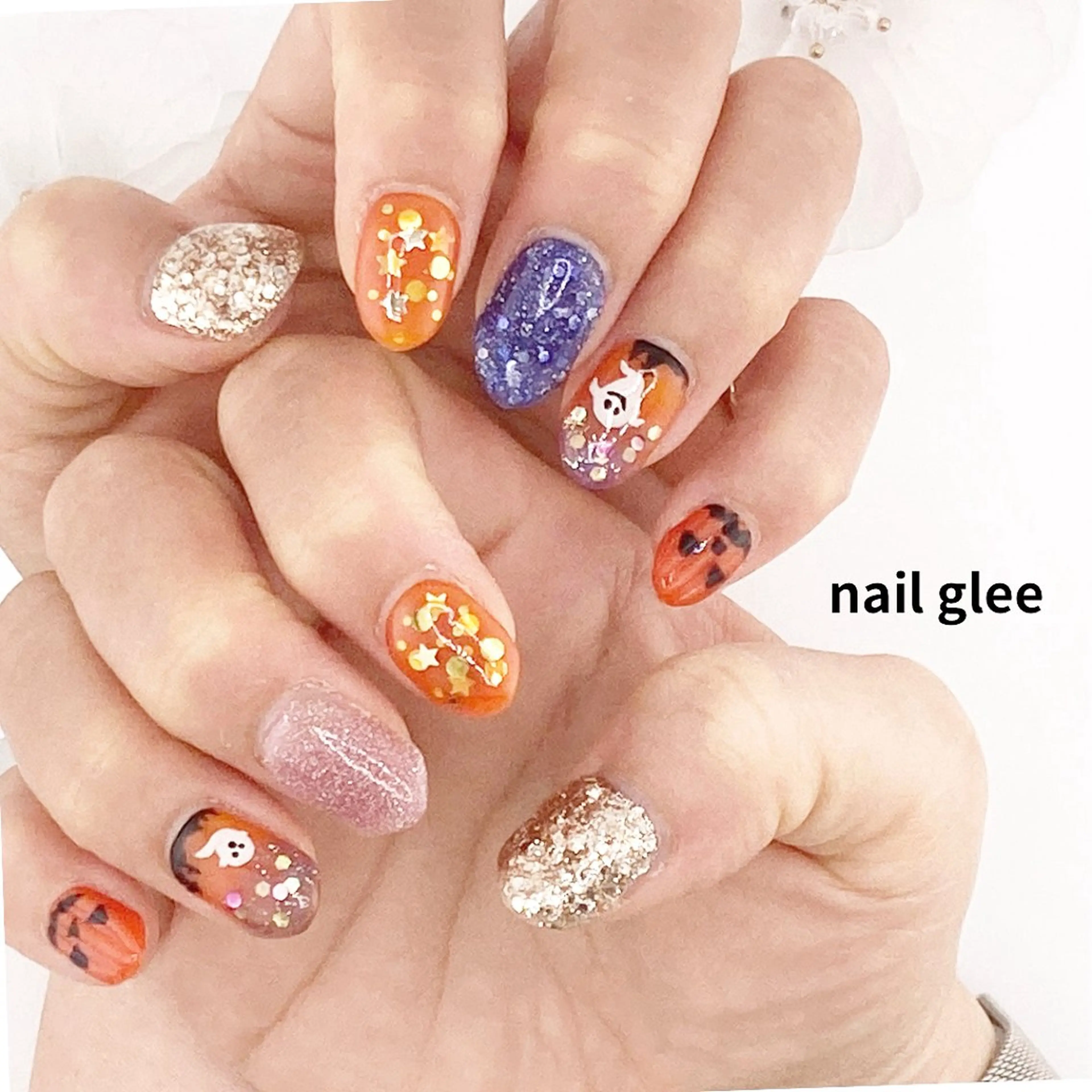 ミディアム ハンドネイル RISA nail gleeのネイルデザイン