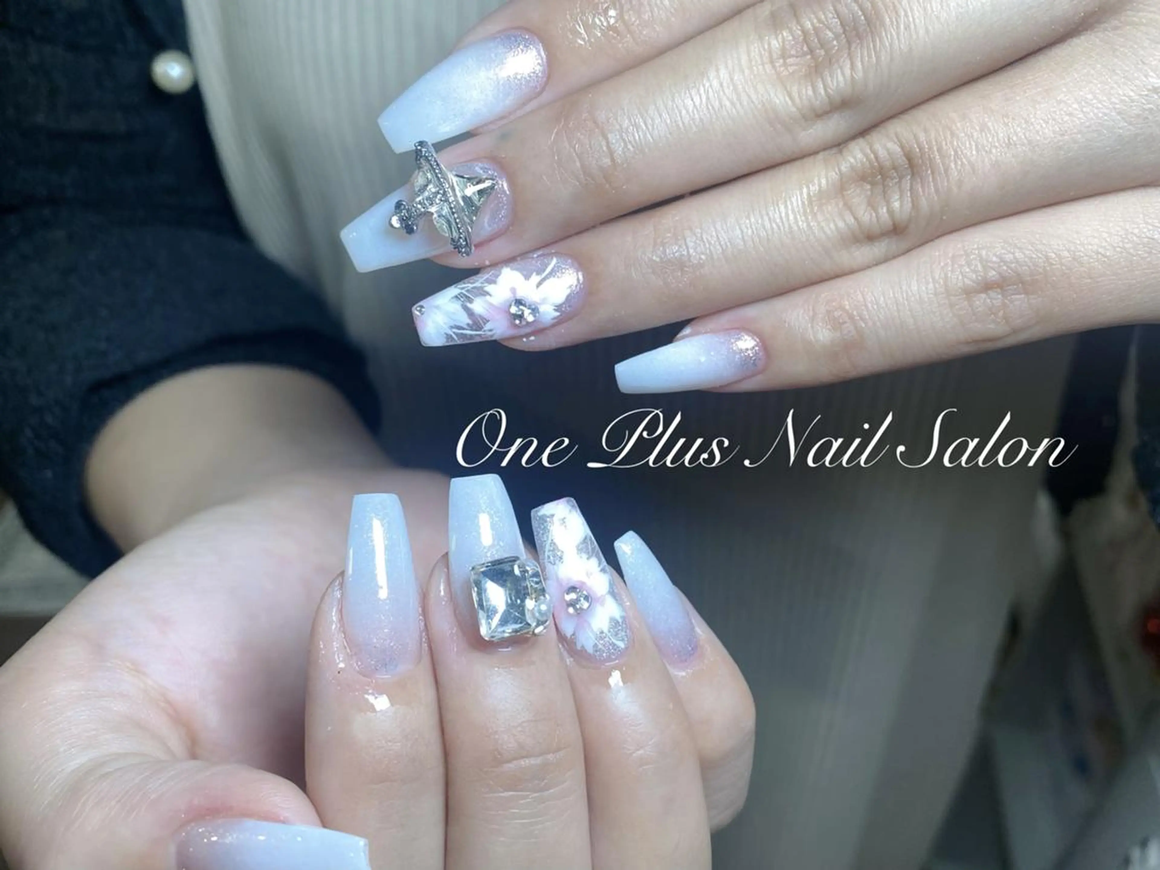 ネイル One Plus Nail Salonのネイルデザイン