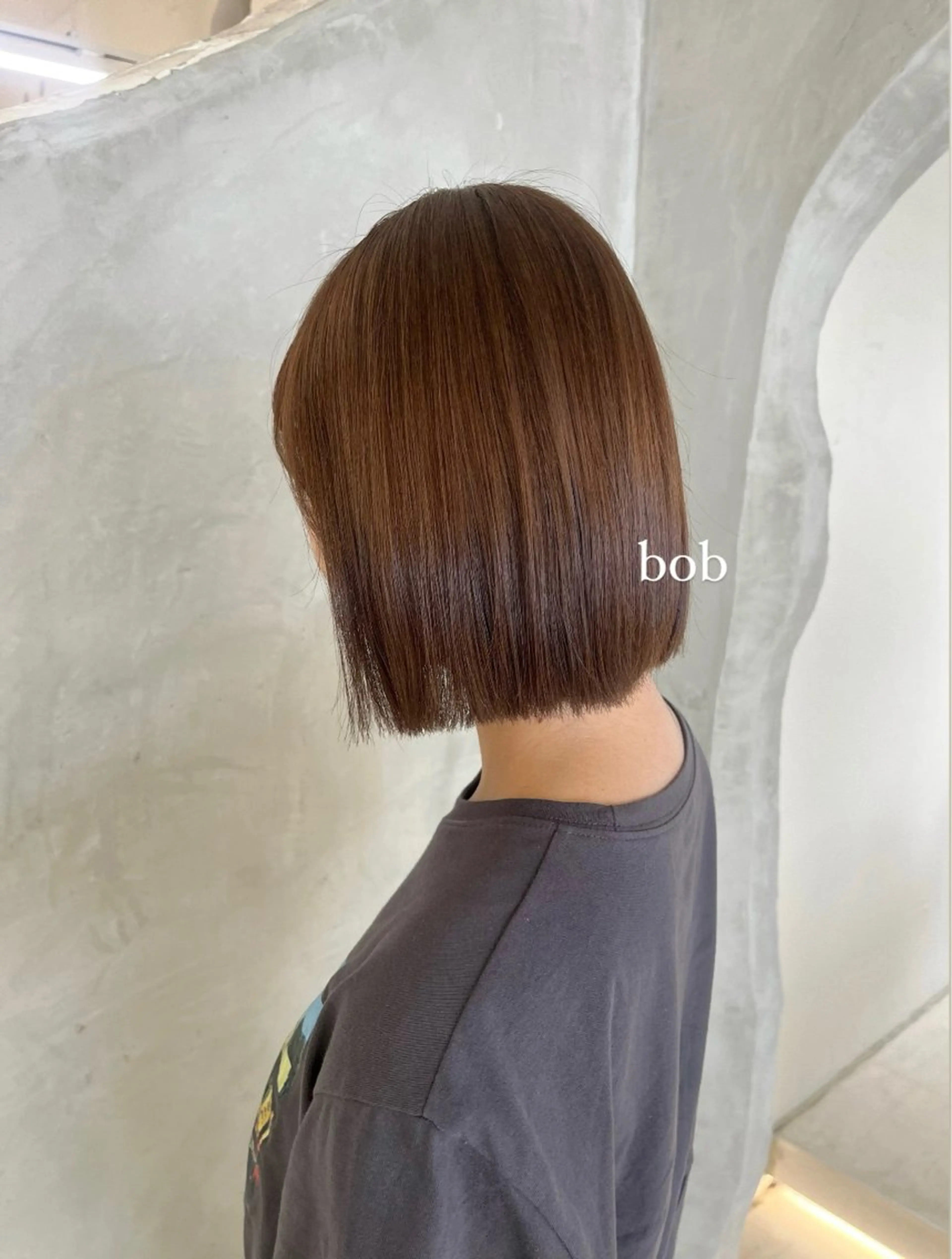 ミディアム 切りっぱなしボブ ボブ カット effect横浜所属・切りっぱなしボブ/ 艶カラー/綾莉のヘアスタイル