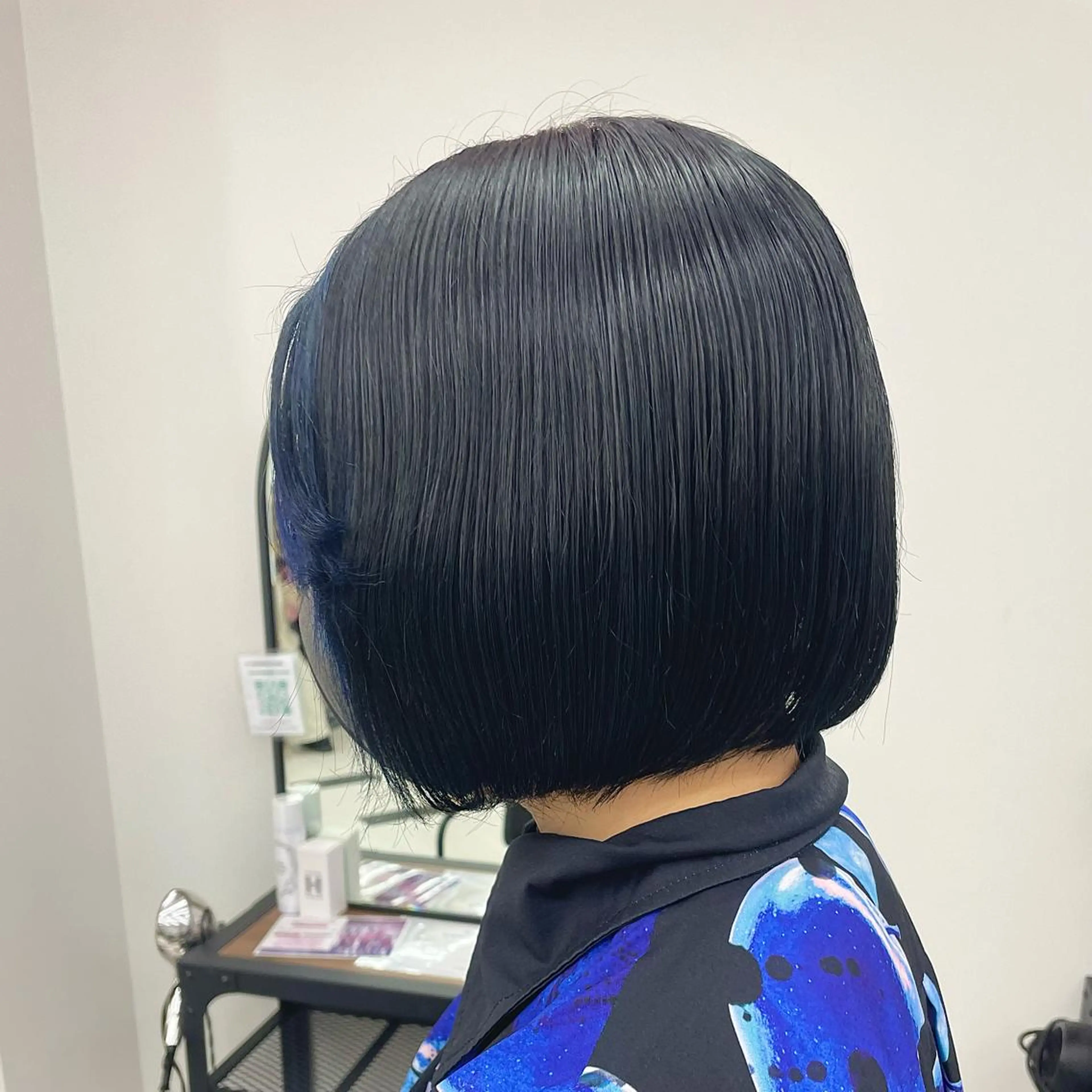 ロング カラー パーマ ヘアアレンジ メンズ キッズ ネイル マツエク・マツパ アイブロウ ミストバング 黒髪 ブルーカラー  フェイスフレーミング ネイビーカラー mona/ ストレートスタイル✨のヘアスタイル