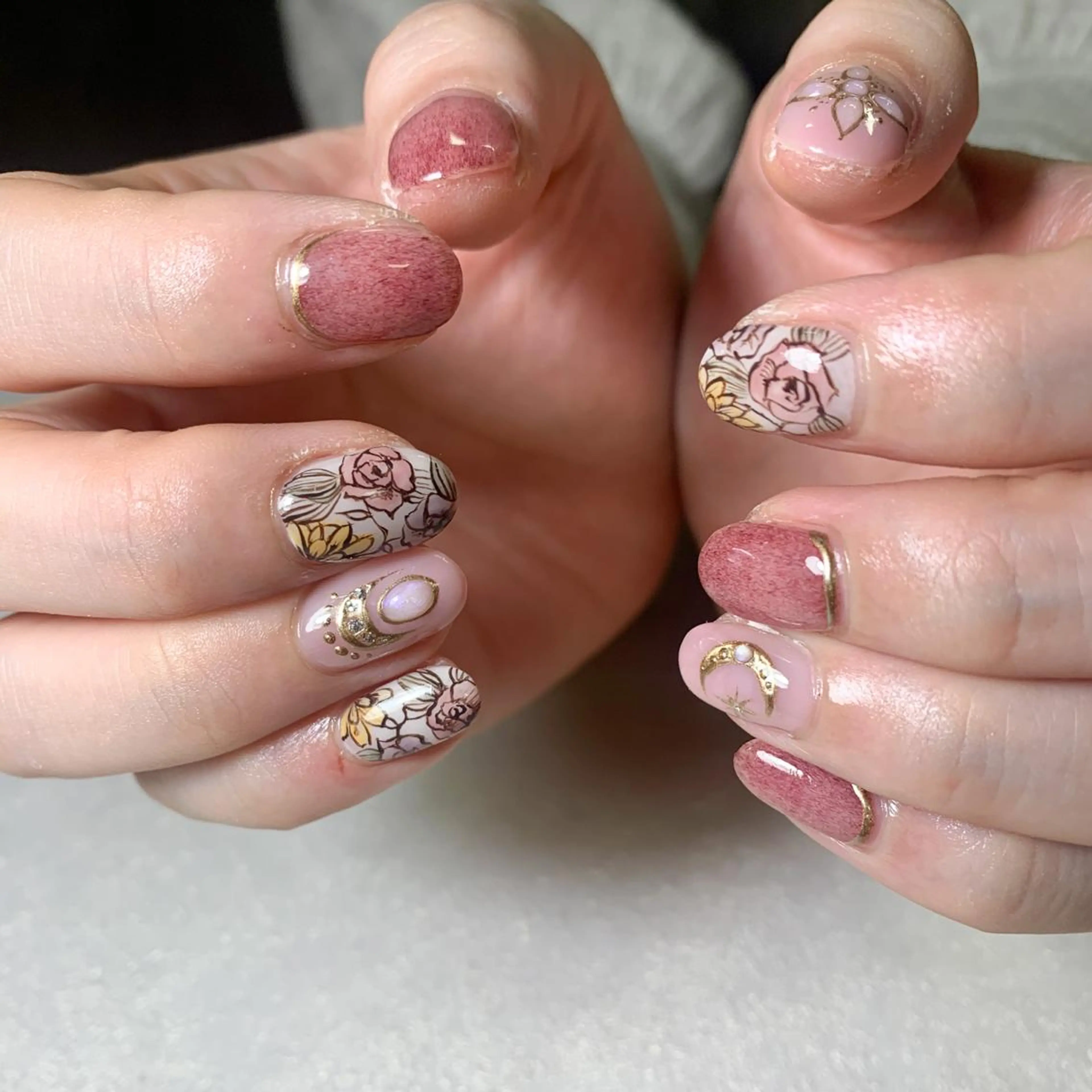 ネイル ハンドネイル atelier　FIORITURA所属・FIORITURA aiのネイルデザイン