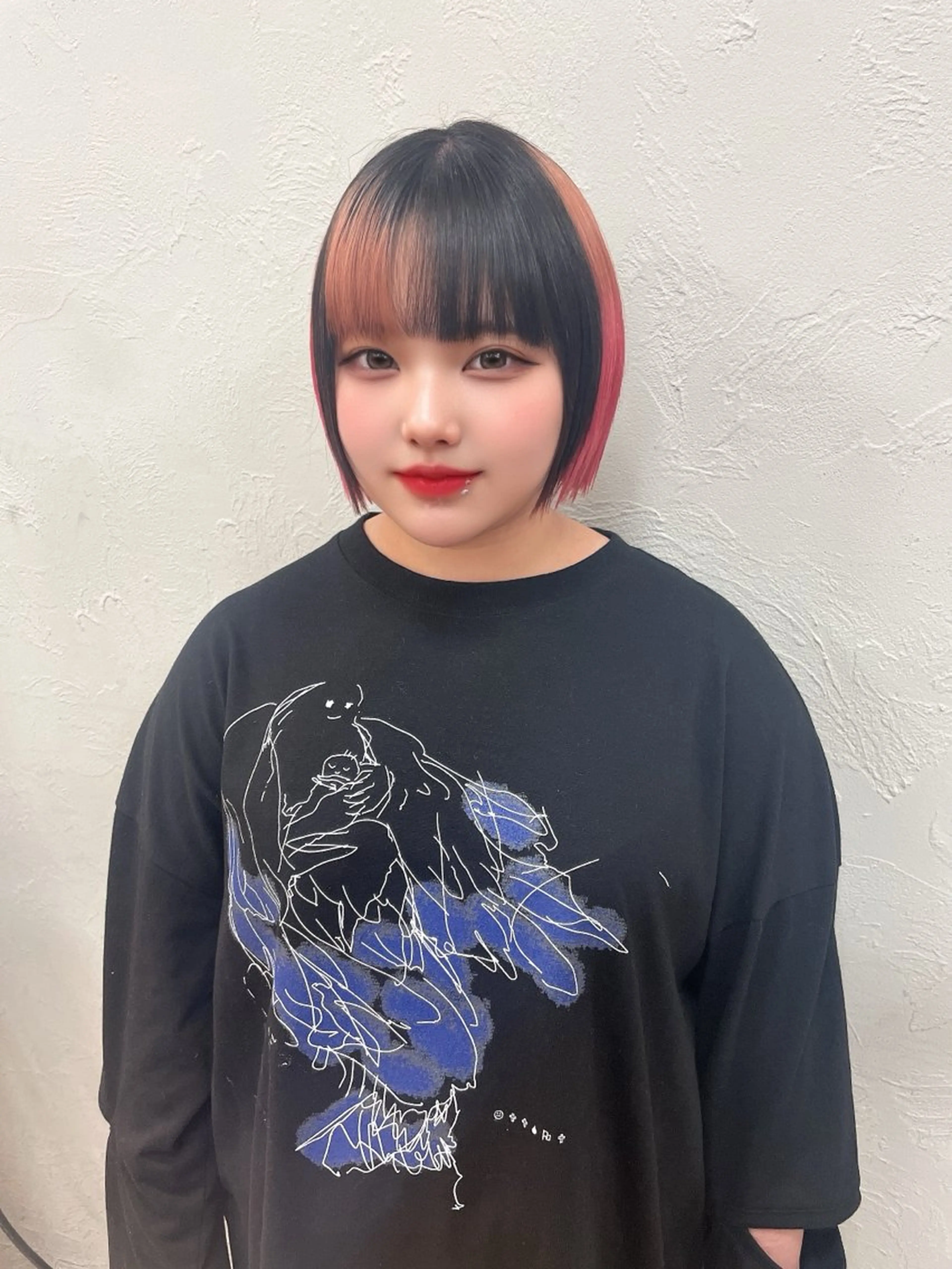 ミディアム カラー ヘアアレンジ ハイトーン×デザイン 🪽🫧HIKARIのヘアスタイル