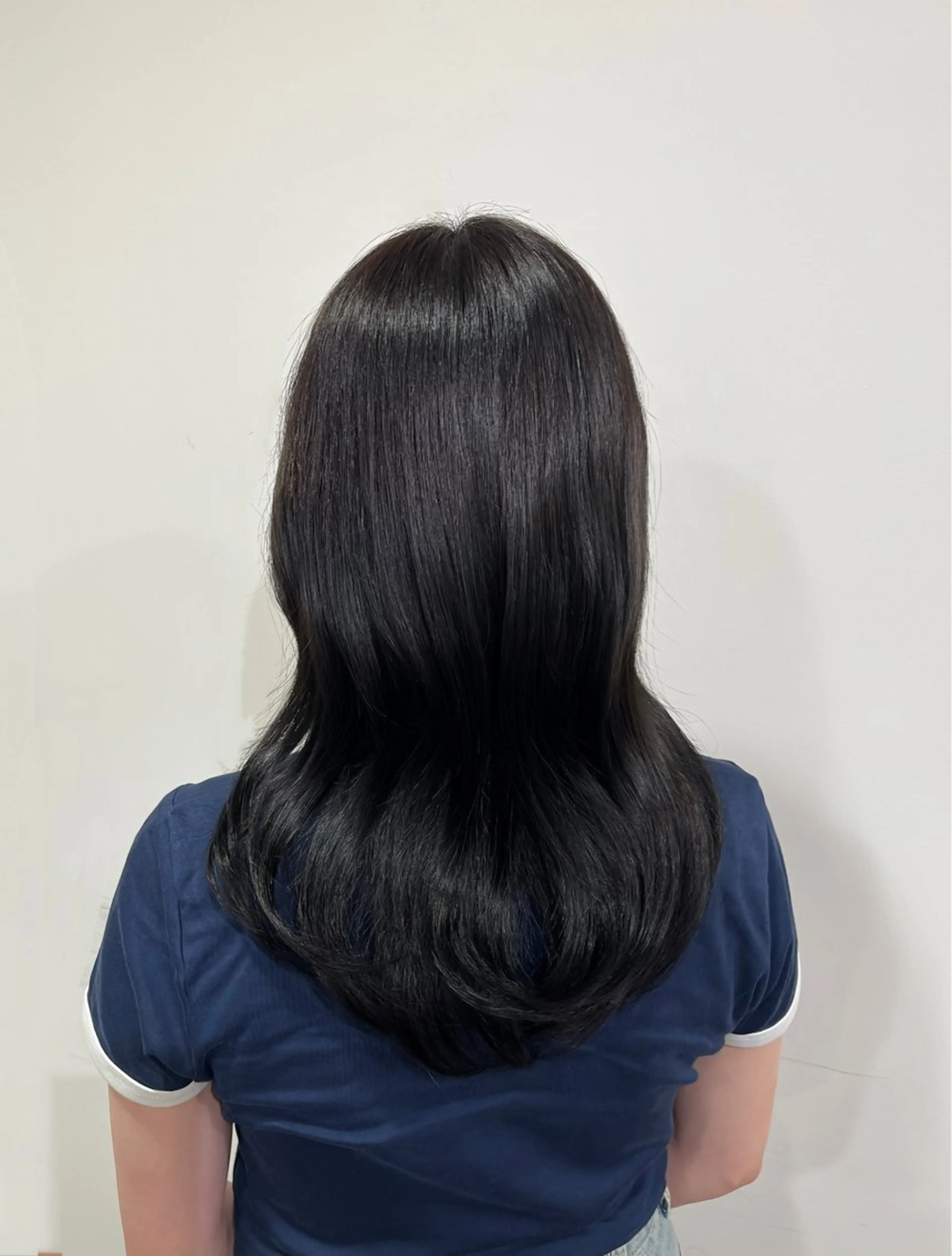 ミディアム カラー ヴェリーテ所属・🎀仙台/ワンカラー /ありさ🎀のヘアスタイル