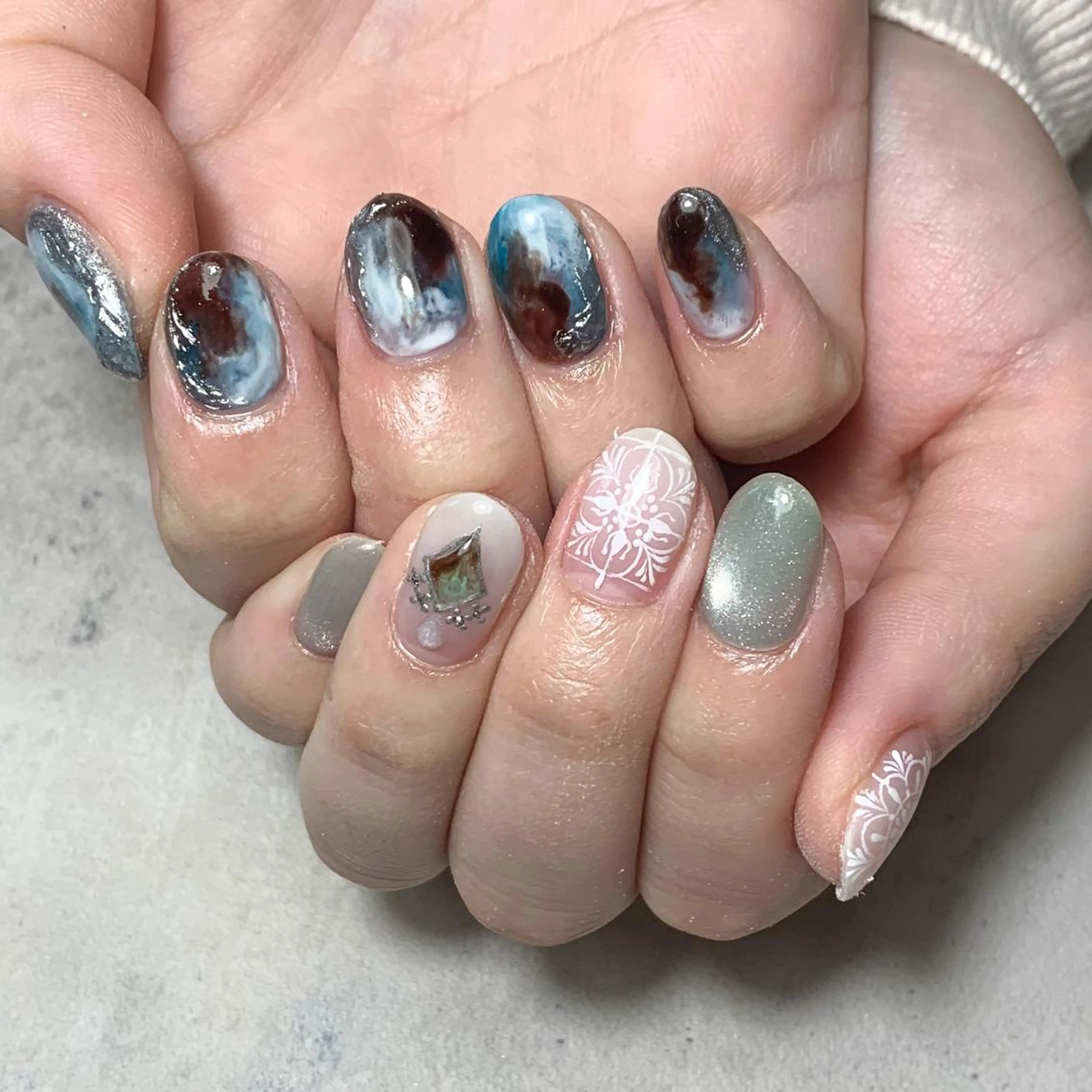 ネイル ハンドネイル atelier　FIORITURA所属・FIORITURA aiのネイルデザイン