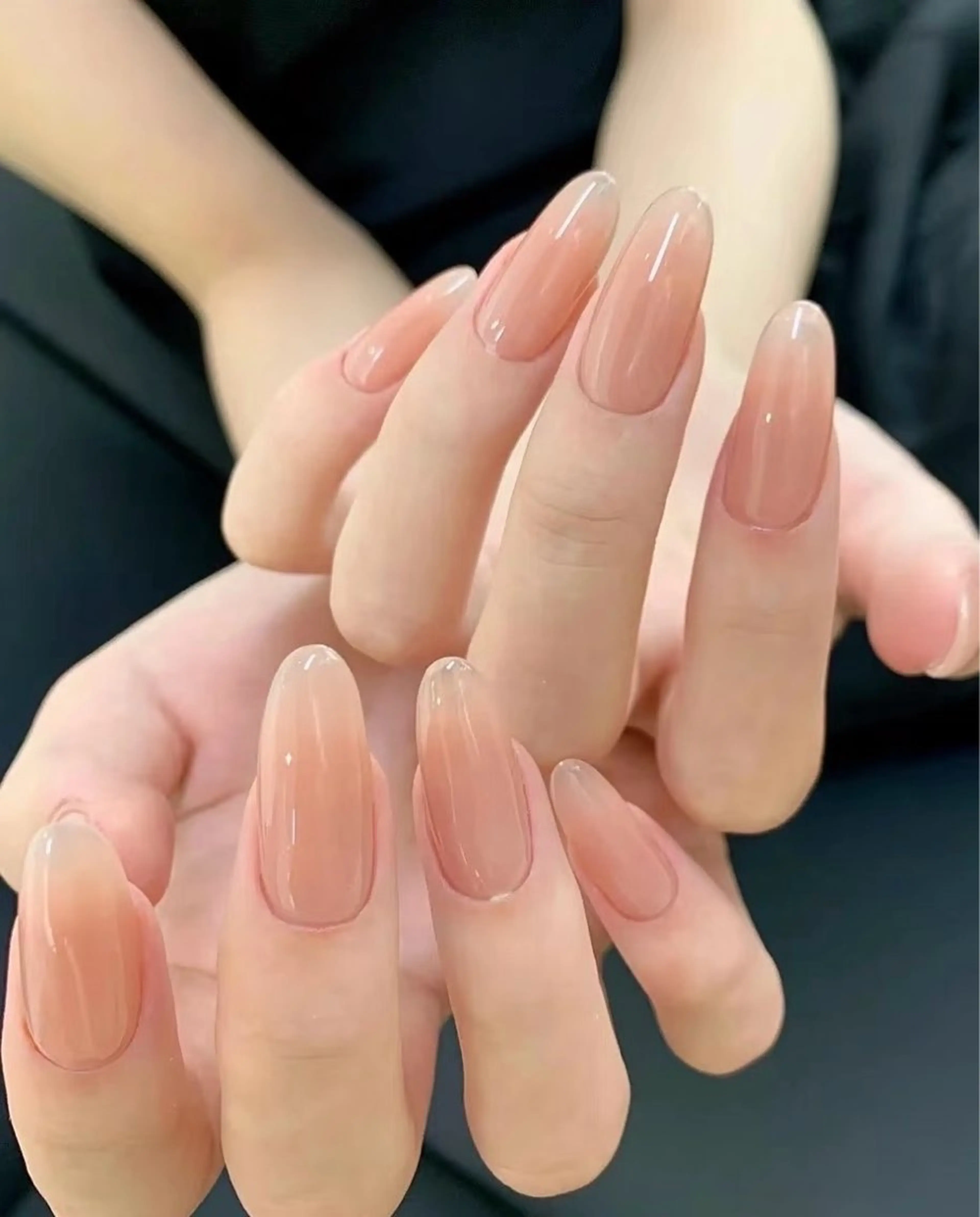 ハンドジェルネイル　チップ長さだしワンカラーorラメグラデションの写真